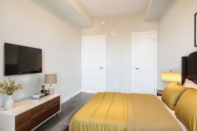 Additional property image - 15 QUEEN St Unit 2014