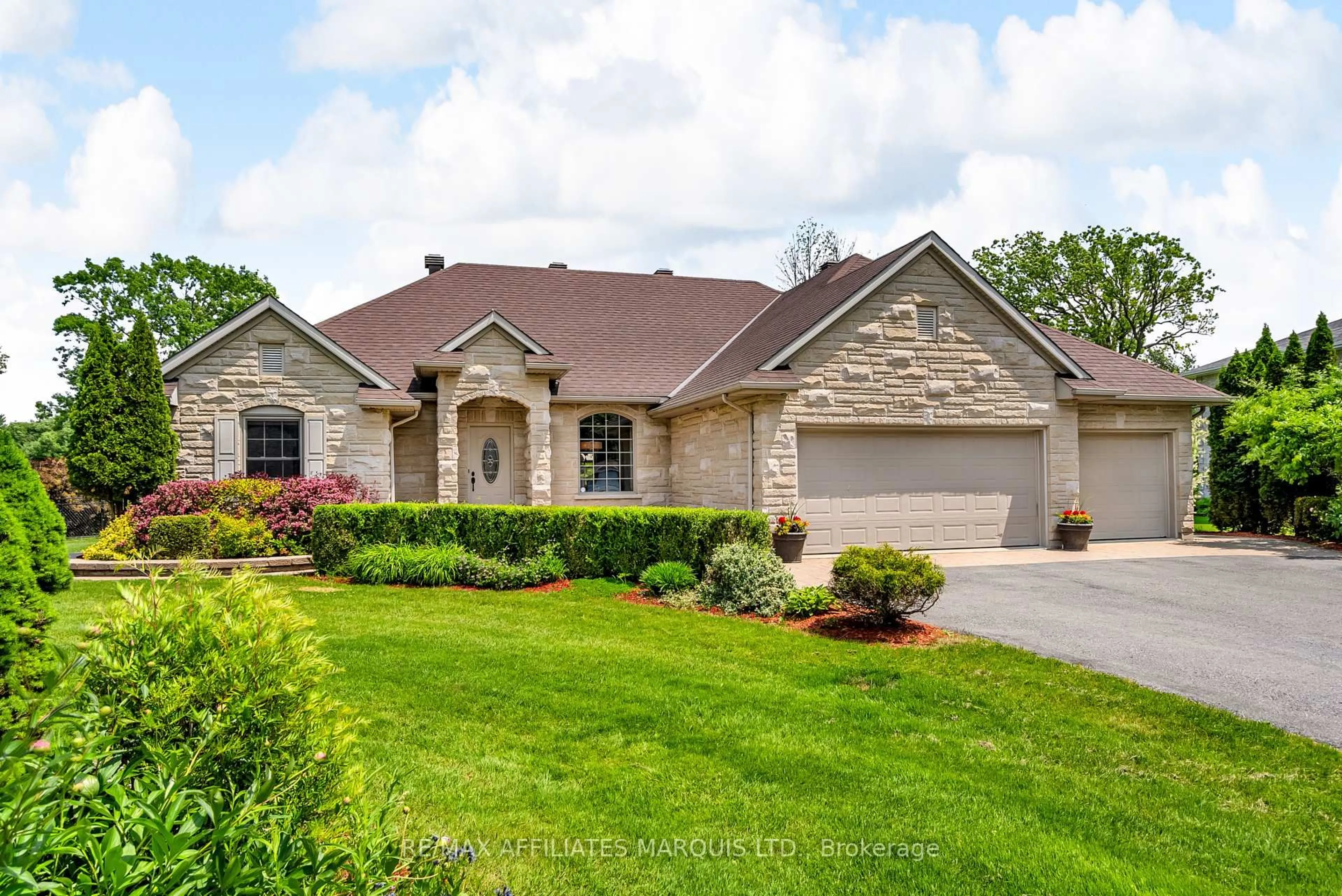 Home with brick exterior material, street for 6677 SUTHERLAND Ave, South Glengarry Ontario K6H 7J3