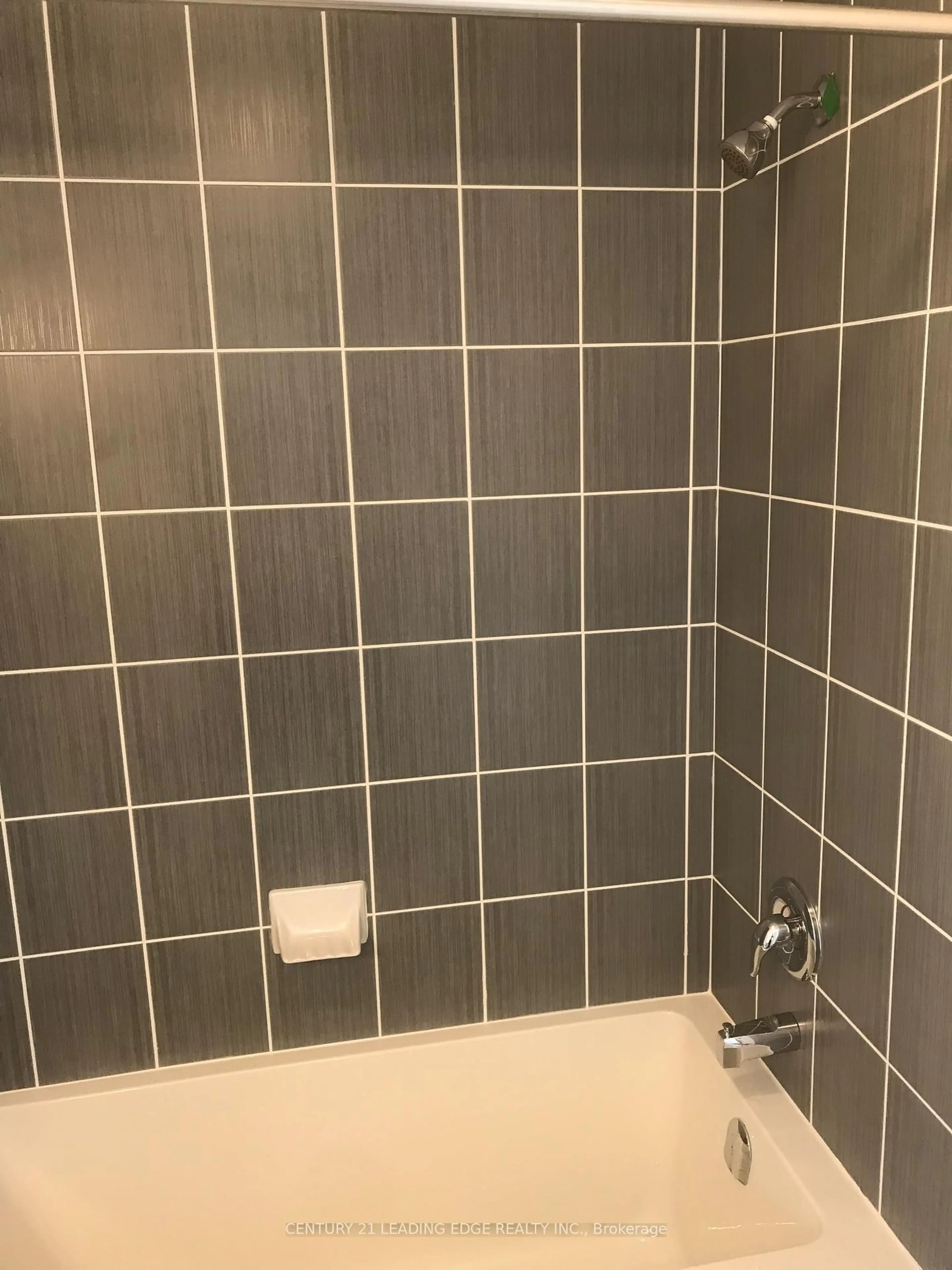 Standard bathroom, ceramic/tile floor for 6 Landsborough St #ON, East Luther Grand Valley Ontario L9W 7R1