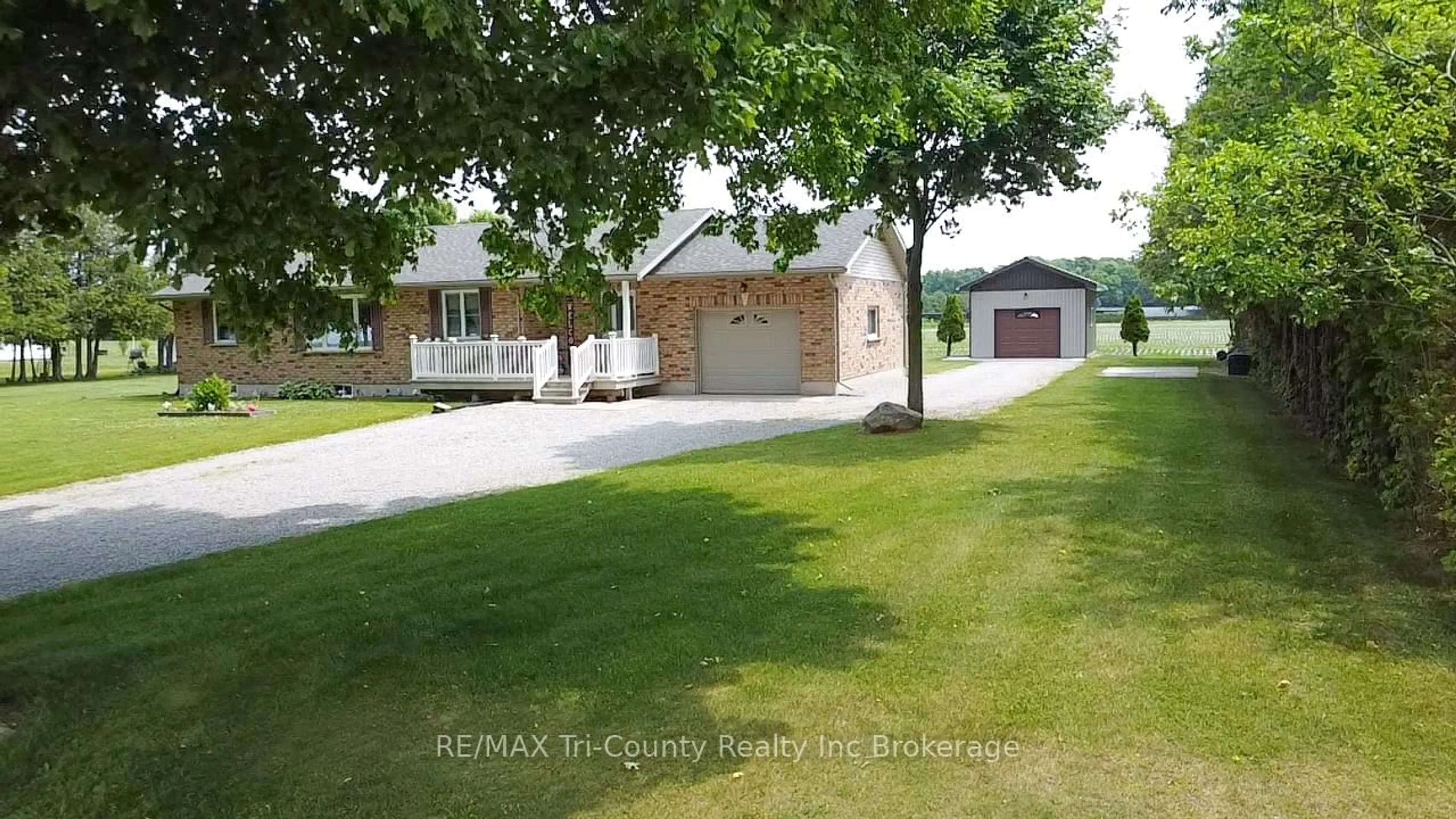 A pic from outside/outdoor area/front of a property/back of a property/a pic from drone, street for 1728 1st Concession ENR Rd, Norfolk Ontario N0E 1G0
