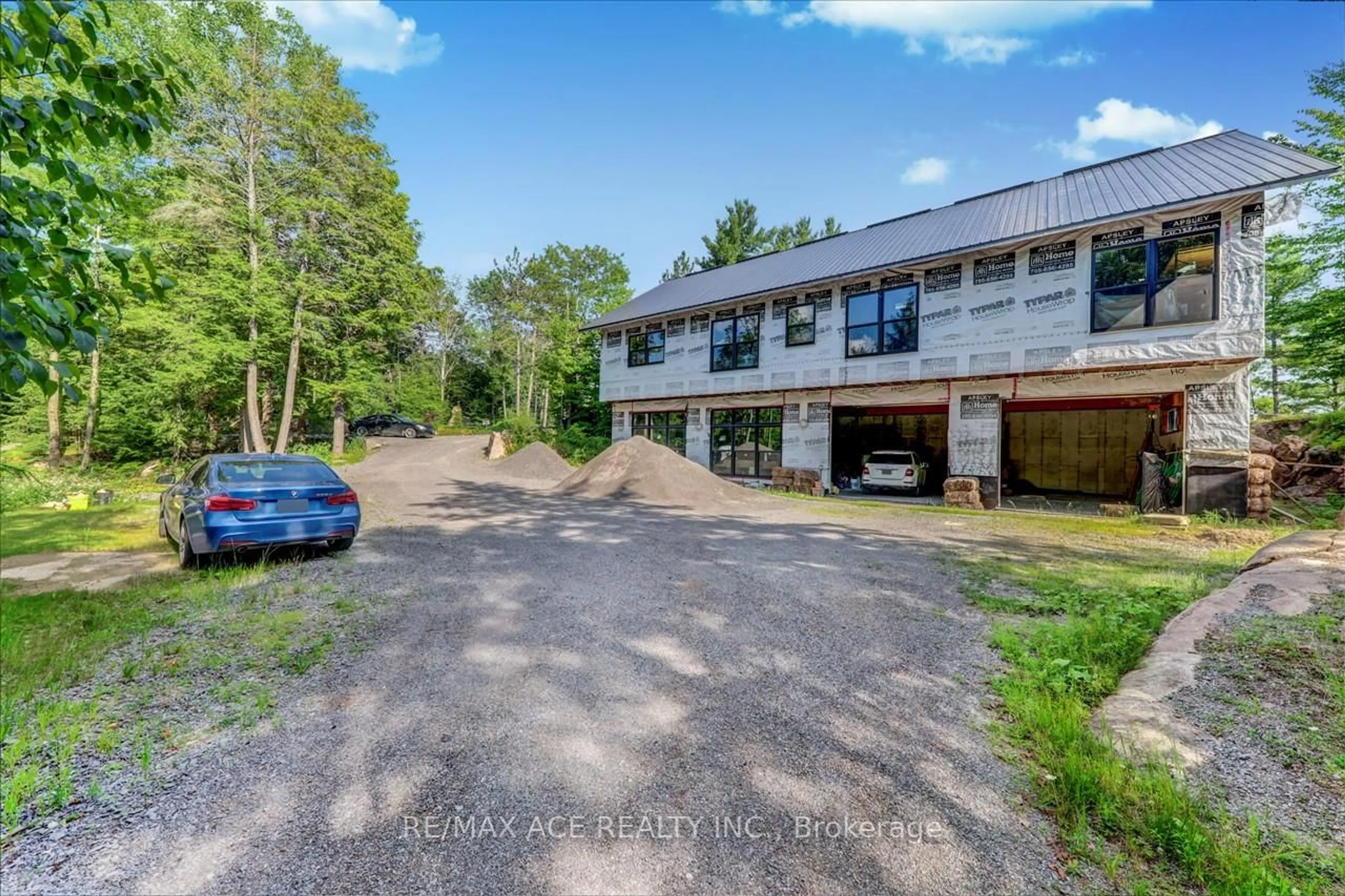 A pic from outside/outdoor area/front of a property/back of a property/a pic from drone, unknown for 119 Gazelle Tr, North Kawartha Ontario K0L 1A0