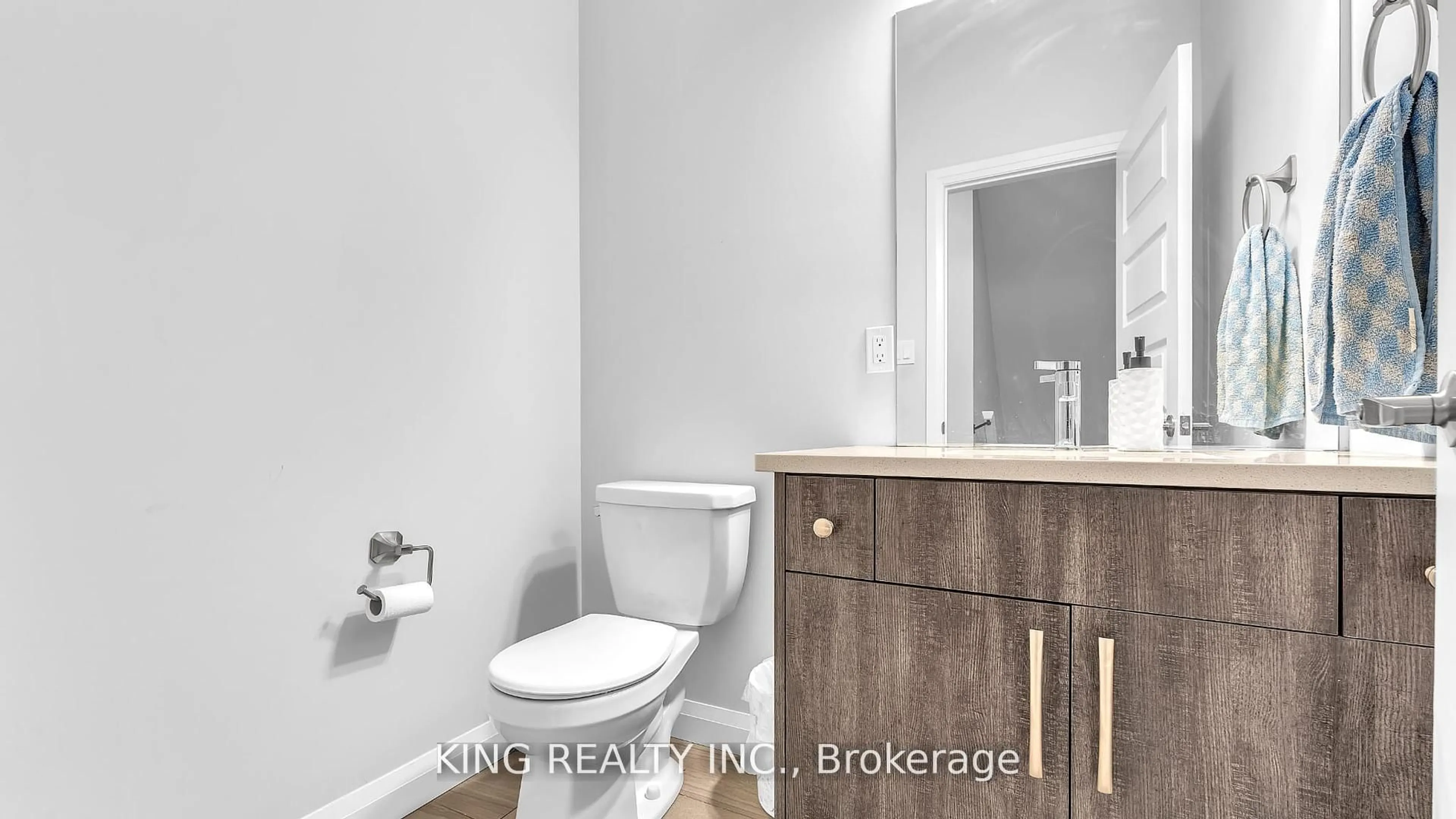 Standard bathroom, unknown for 819 KLEINBURG Dr #55, London North Ontario N5X 1K0