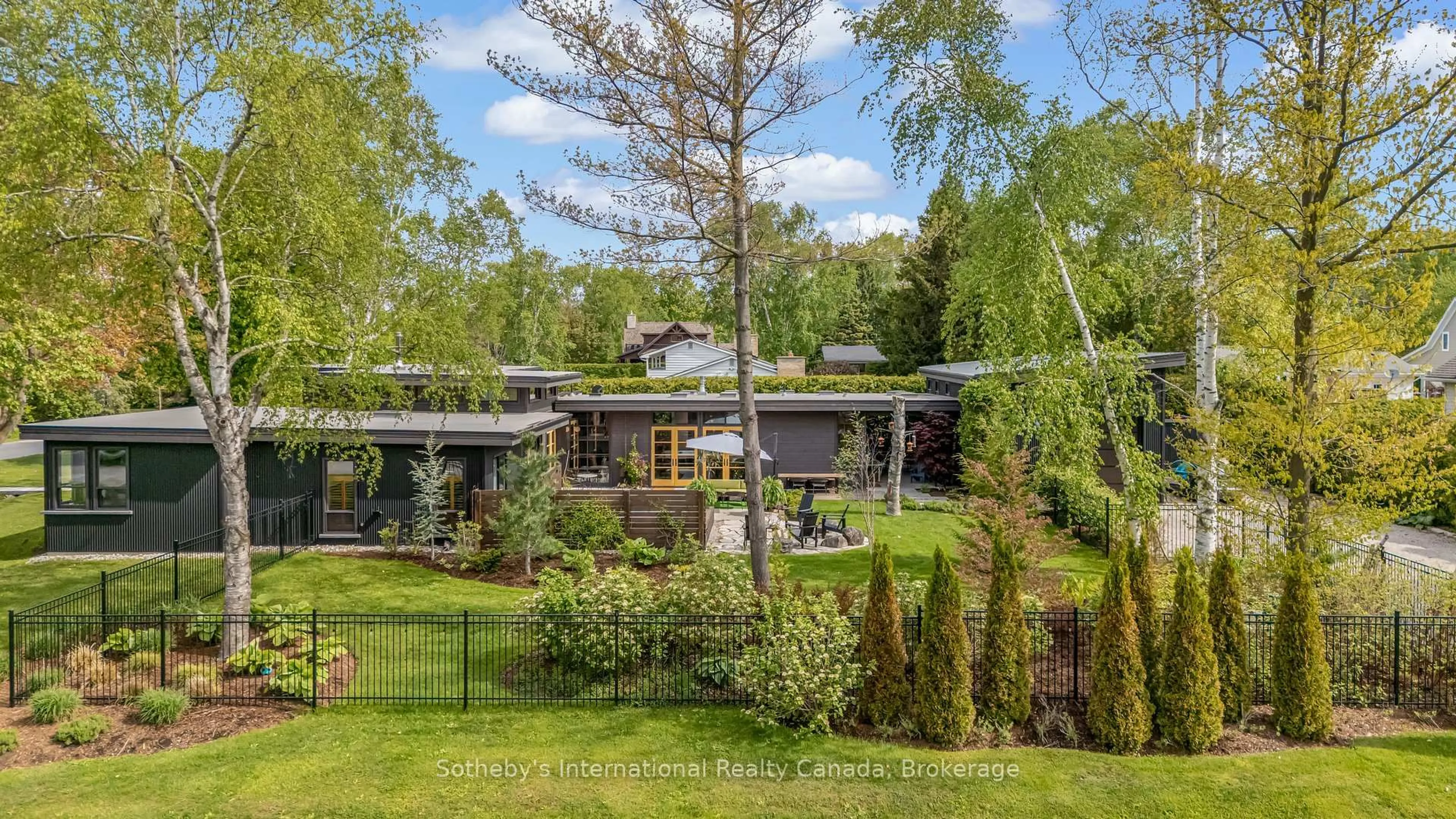 A pic from outside/outdoor area/front of a property/back of a property/a pic from drone, unknown for 62 Tuyll St, Bluewater Ontario N0M 1G0
