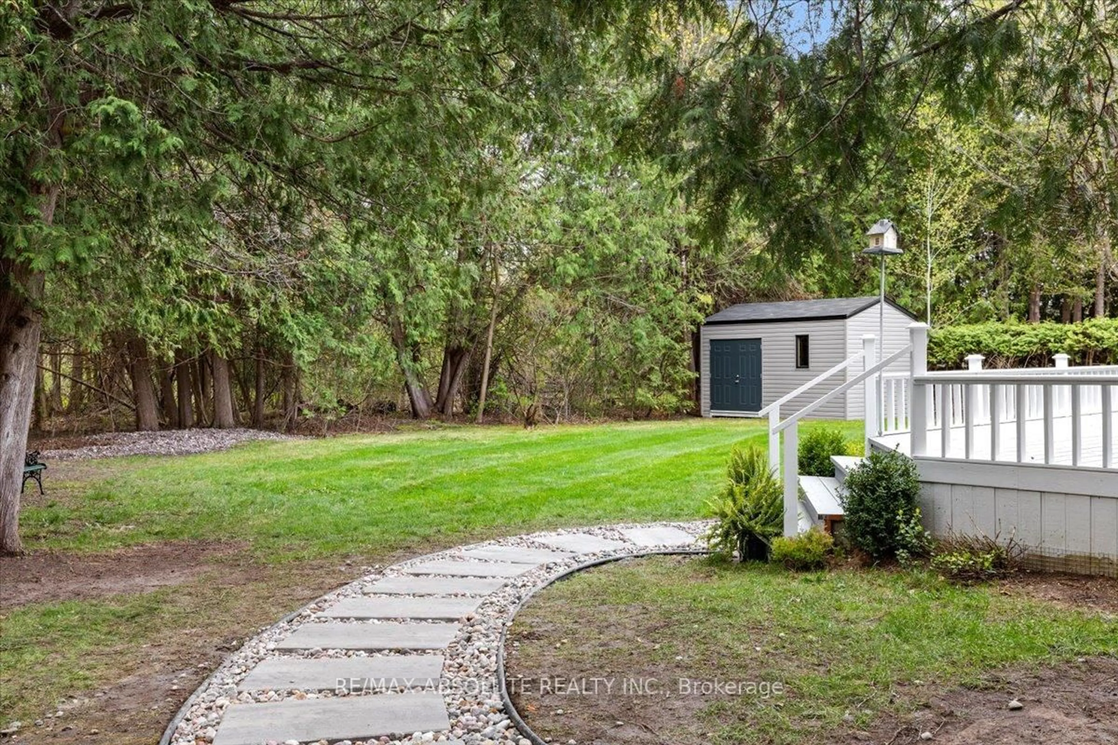 Shed for 36 Beverly St, Ottawa Ontario K2S 0S2