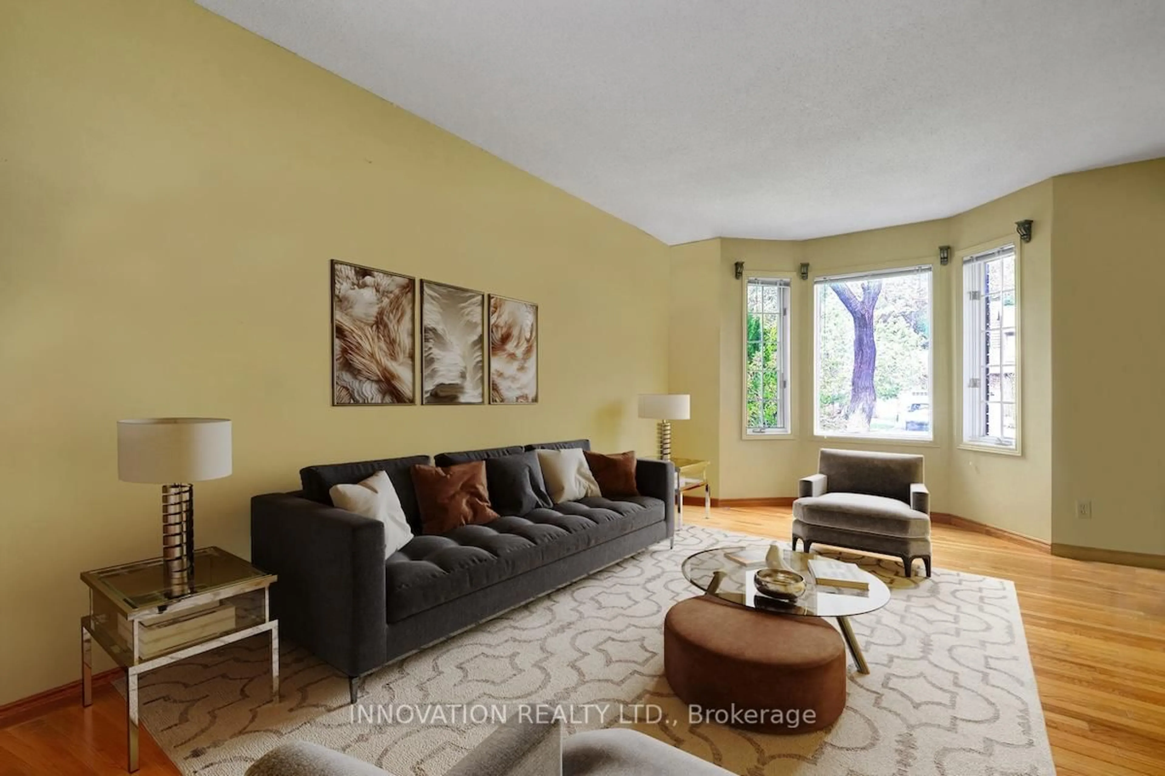 Living room with furniture, unknown for 25 SPINDLE Way, Ottawa Ontario K2S 1J3