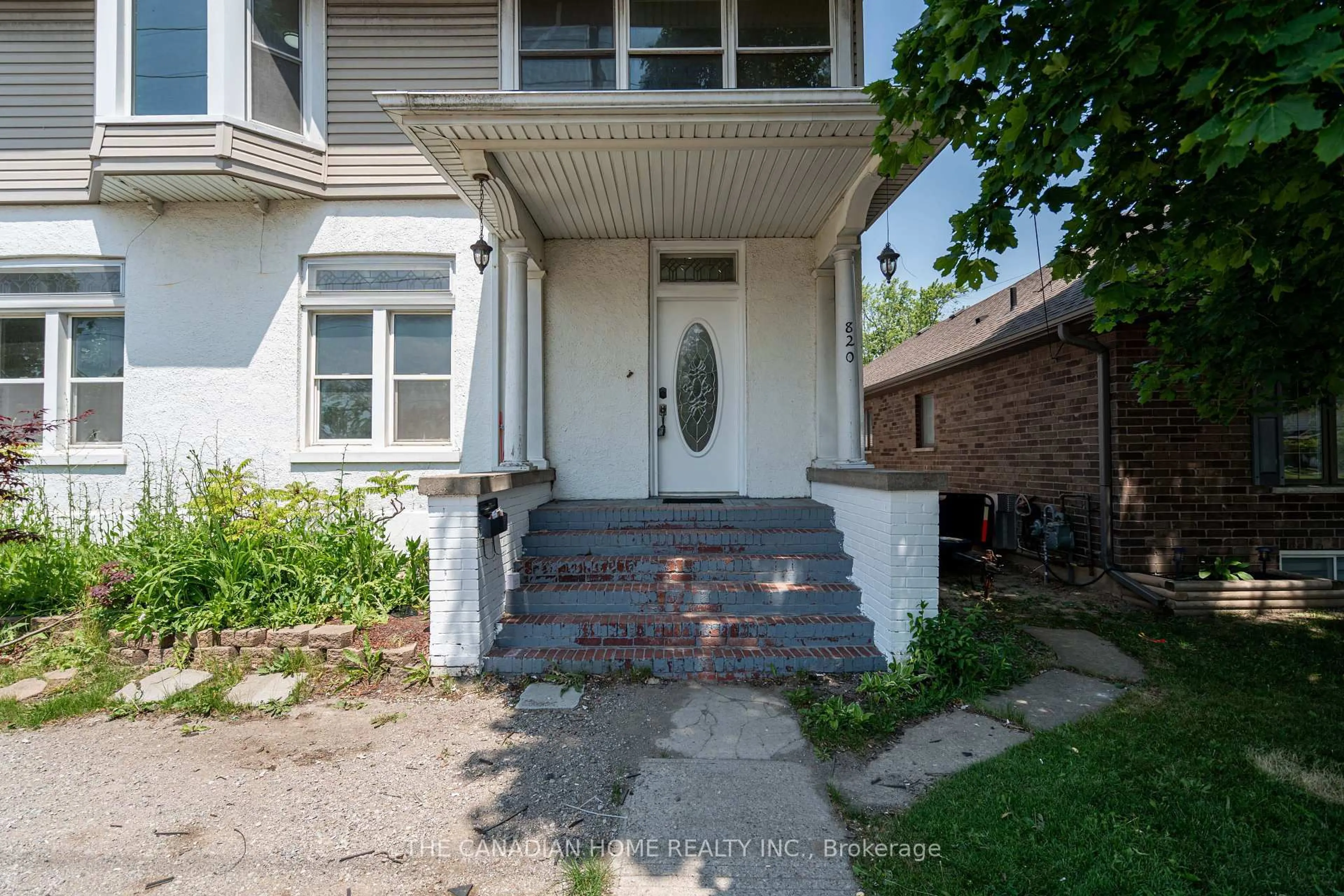 Unknown for 820 Colborne St, Brantford Ontario N3S 3S4