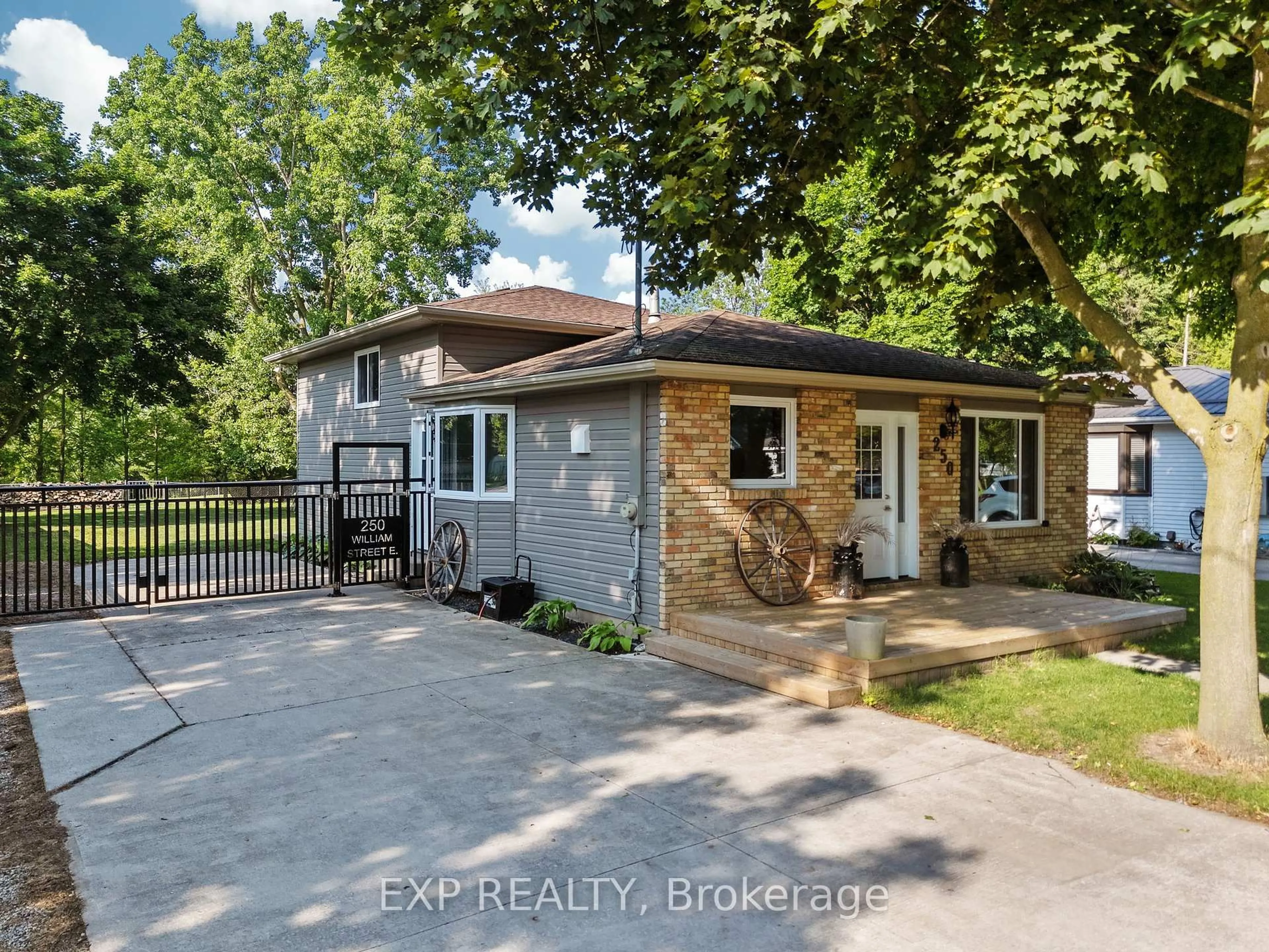 A pic from outside/outdoor area/front of a property/back of a property/a pic from drone, street for 250 William E St, North Middlesex Ontario N0M 2K0