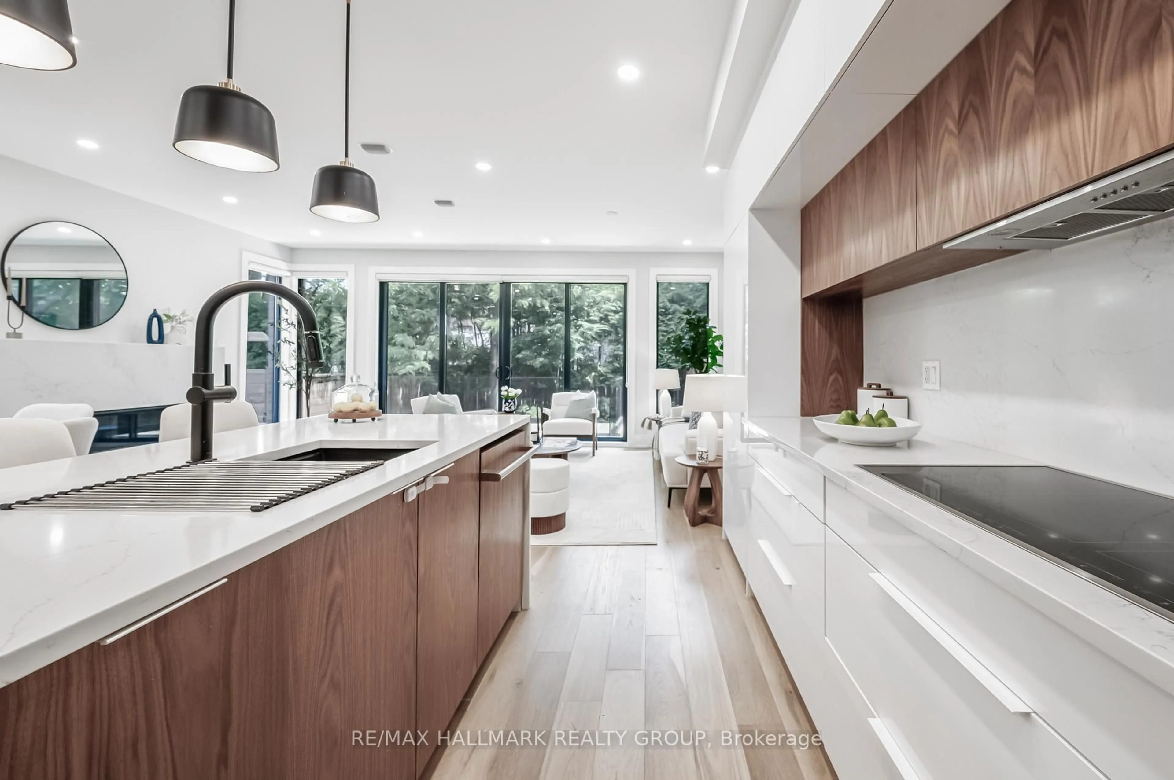 Contemporary kitchen, unknown for 185 CARLETON Ave, Ottawa Ontario K1Y 0J5
