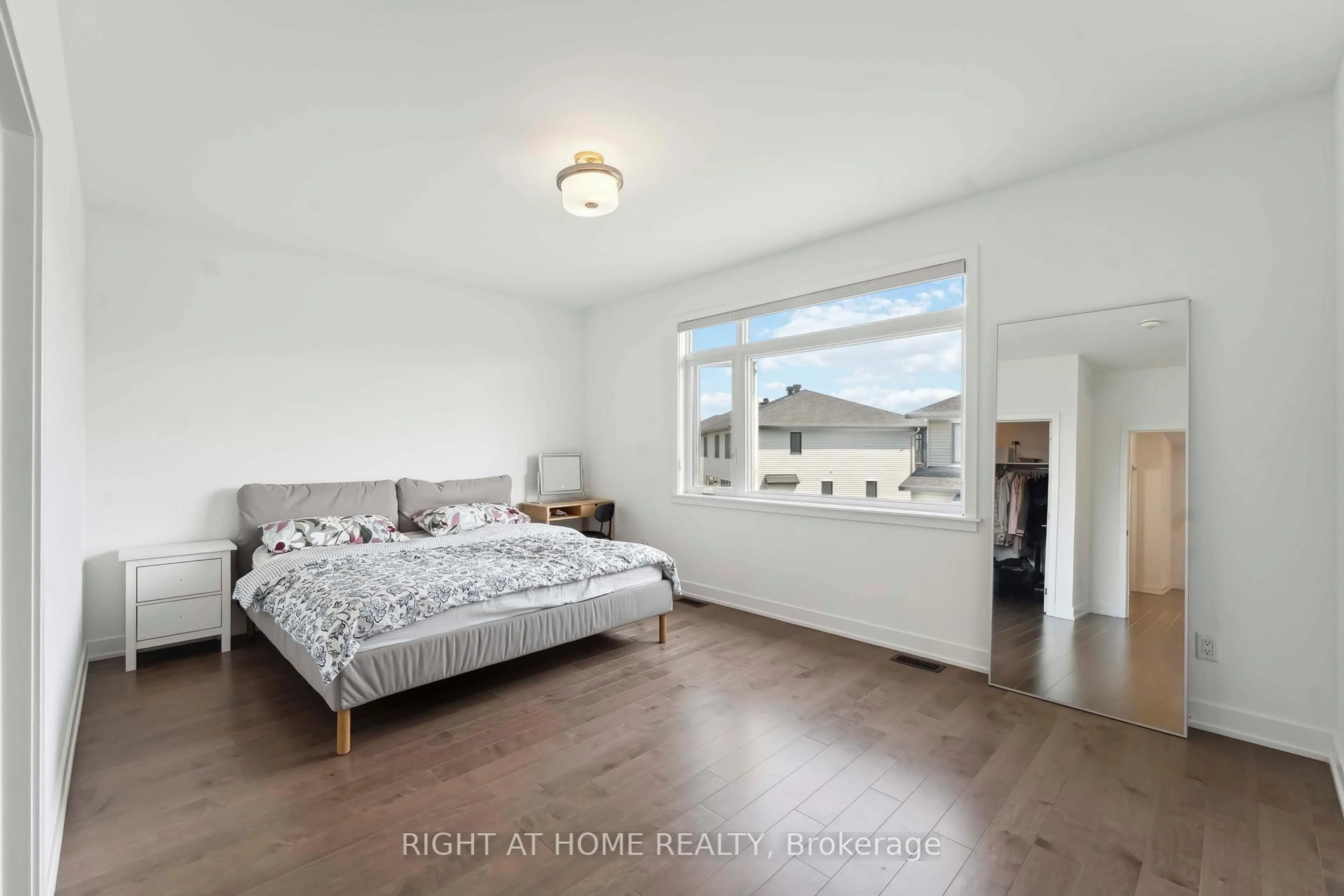 A pic of a room for 848 Beckton Hts, Ottawa Ontario K2S 2X9