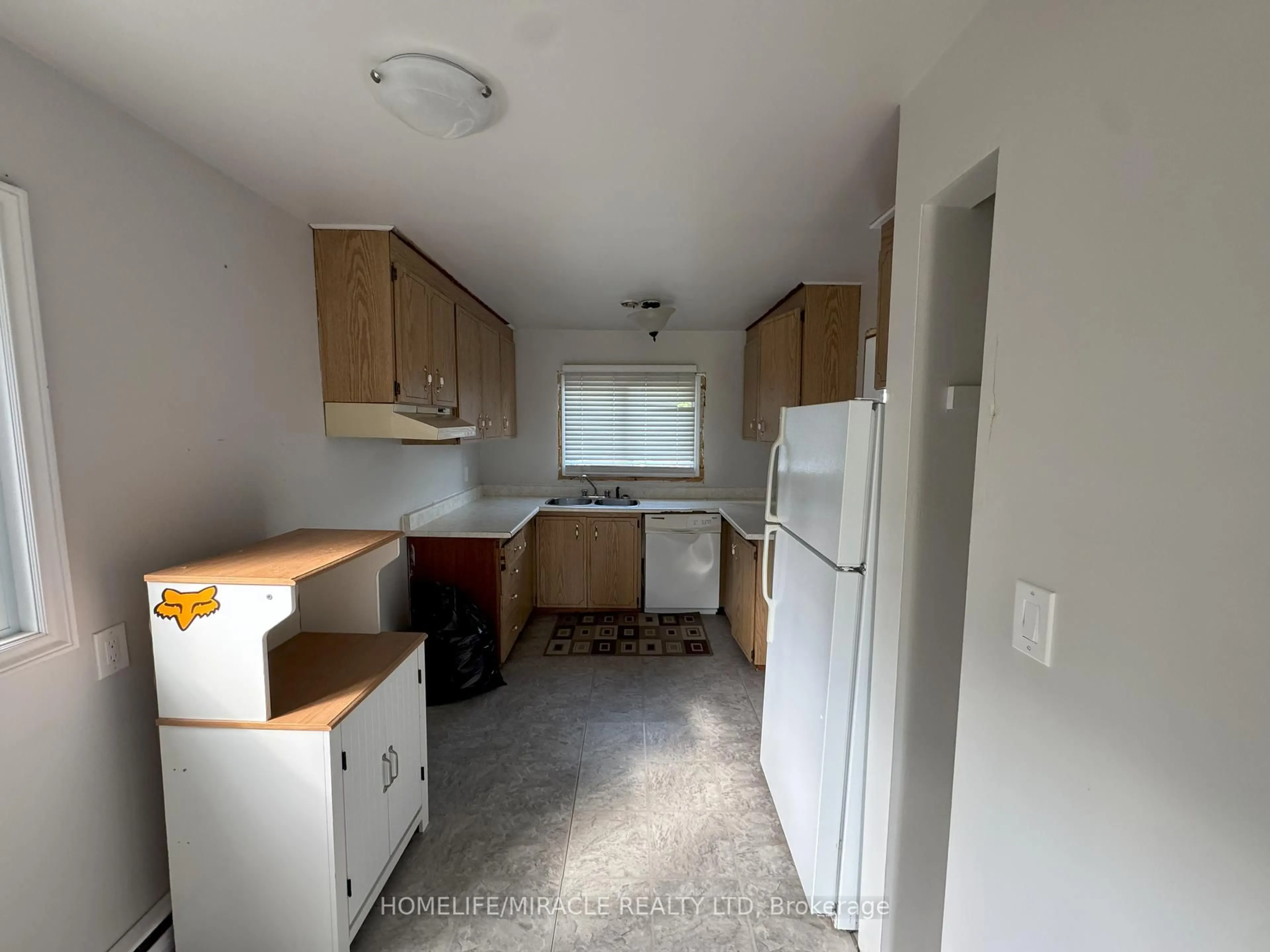 Standard kitchen, unknown for 278 Barber Ave, North Bay Ontario P1A 3G3
