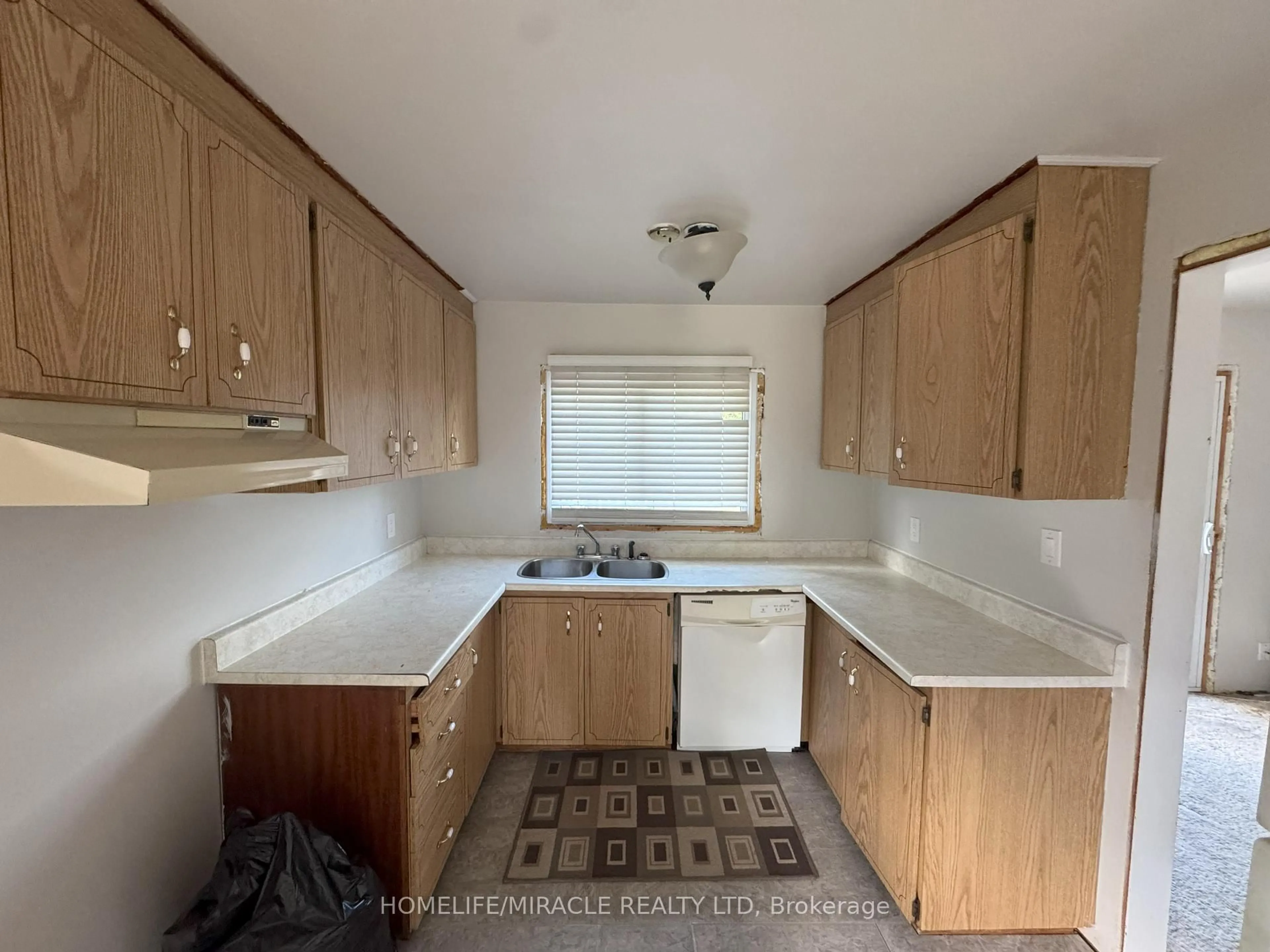 Standard kitchen, unknown for 278 Barber Ave, North Bay Ontario P1A 3G3