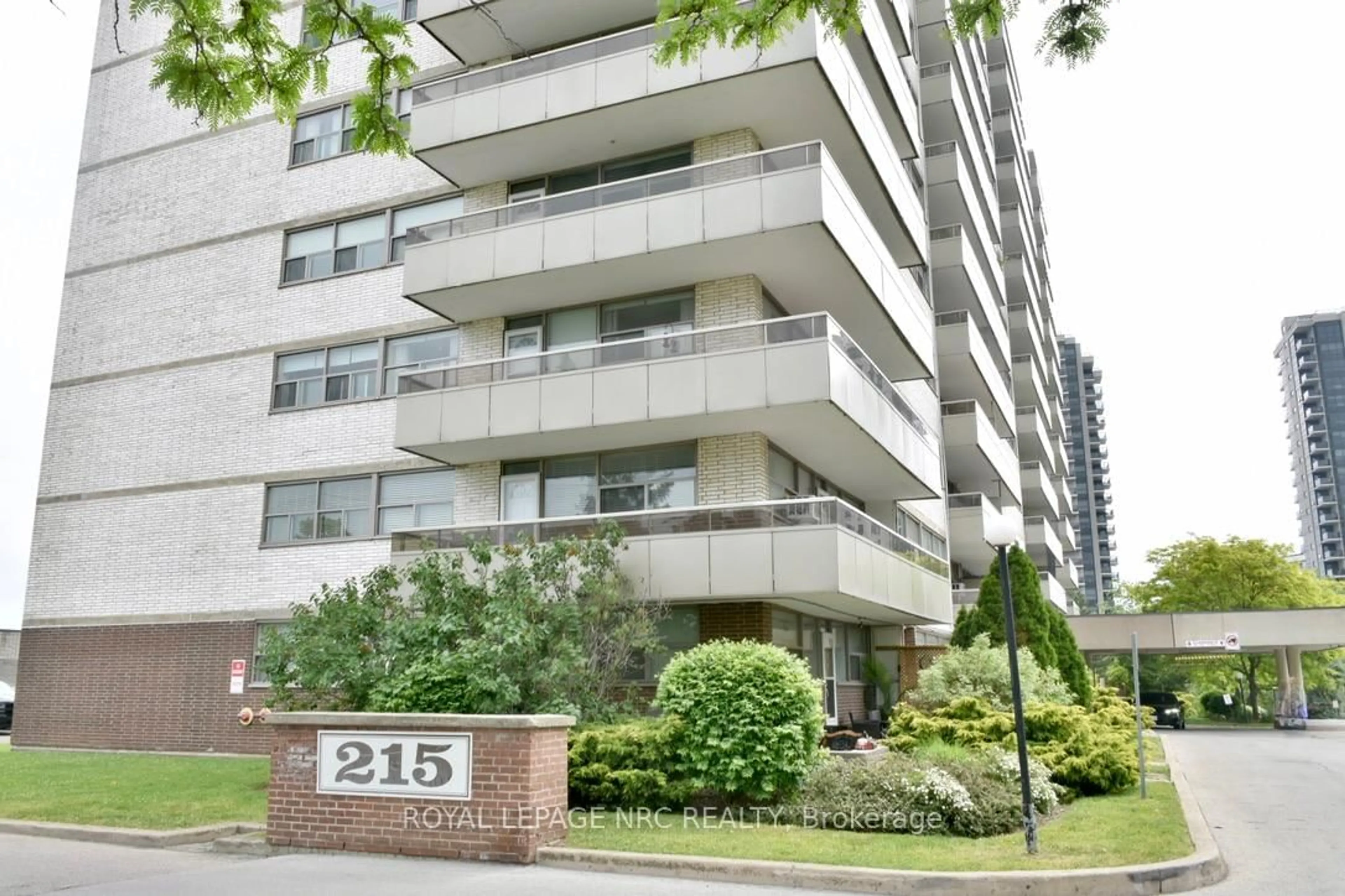 Unknown for 215 Glenridge Ave #810, St. Catharines Ontario L2T 3J7