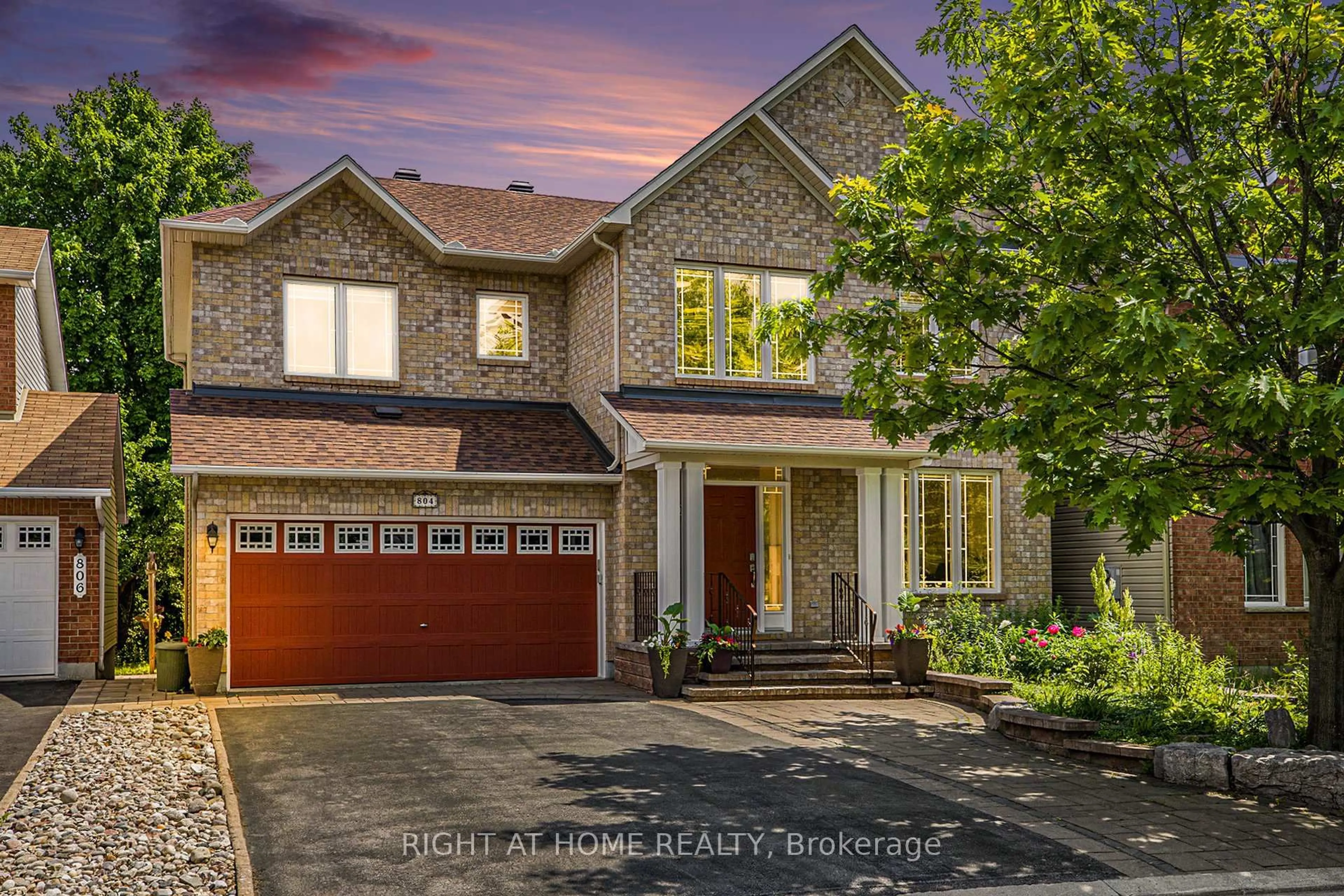 Home with brick exterior material, street for 804 Oakside Cres, Ottawa Ontario K2W 0A3