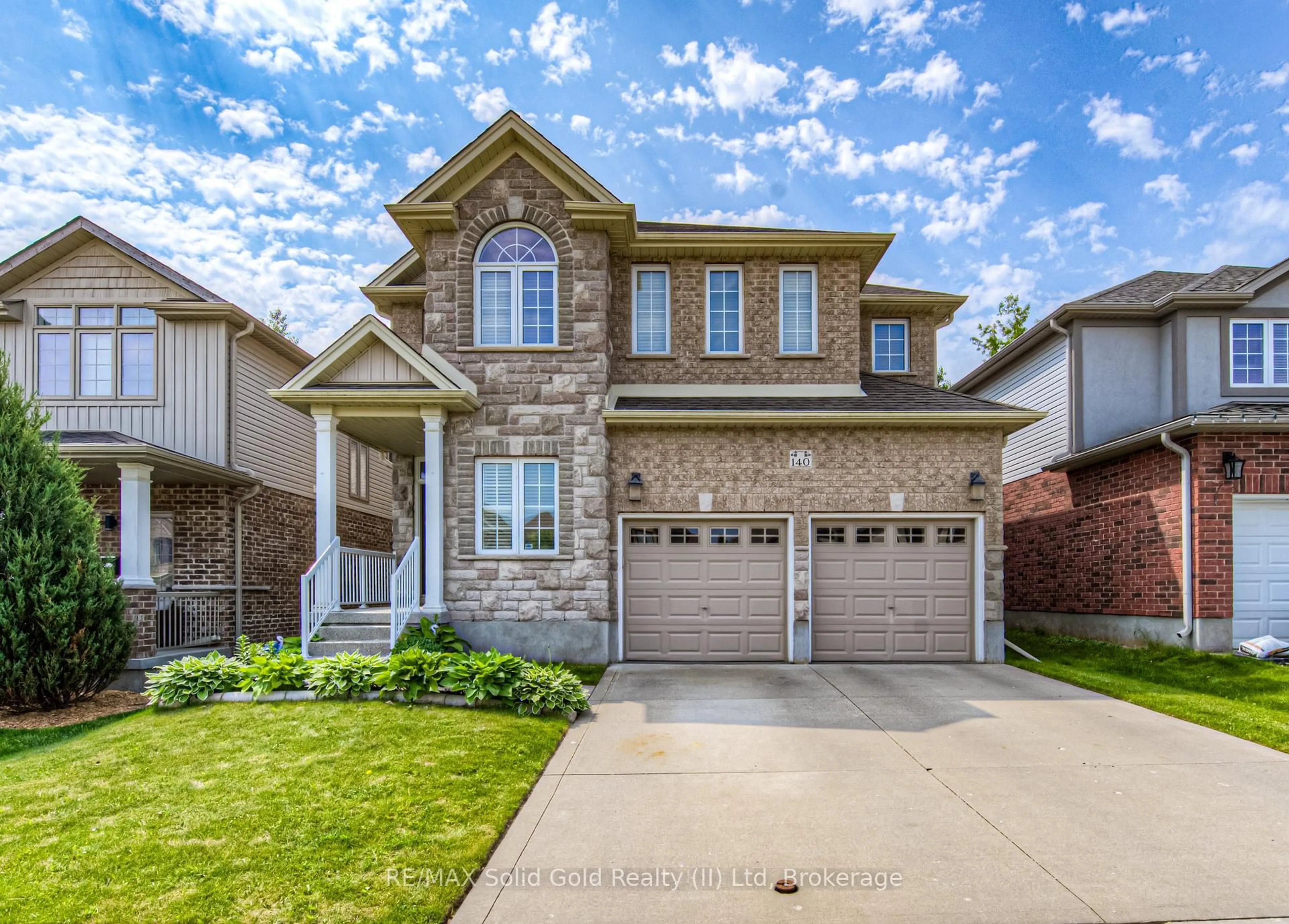 Home with brick exterior material, street for 140 Maple Bush Dr, Cambridge Ontario N1T 0B7