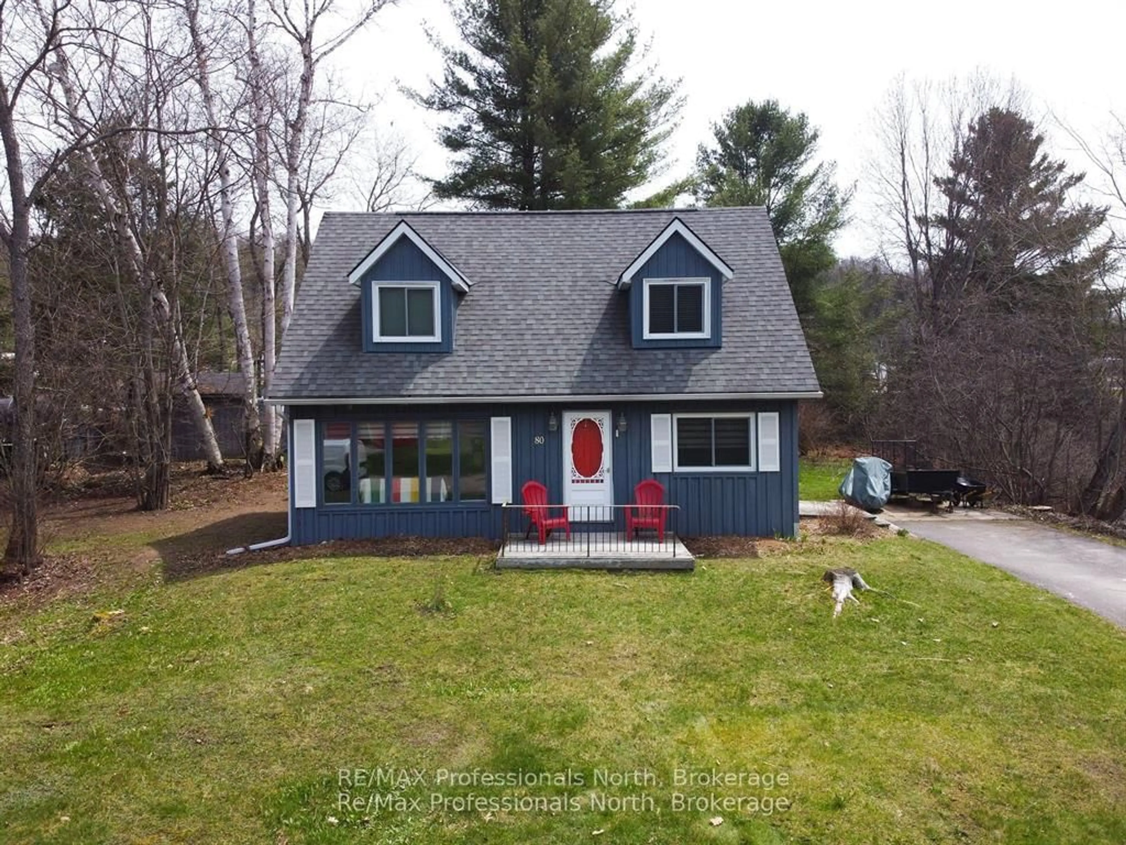 Home with vinyl exterior material, unknown for 80 INVERGORDON Ave, Minden Hills Ontario K0M 2K0