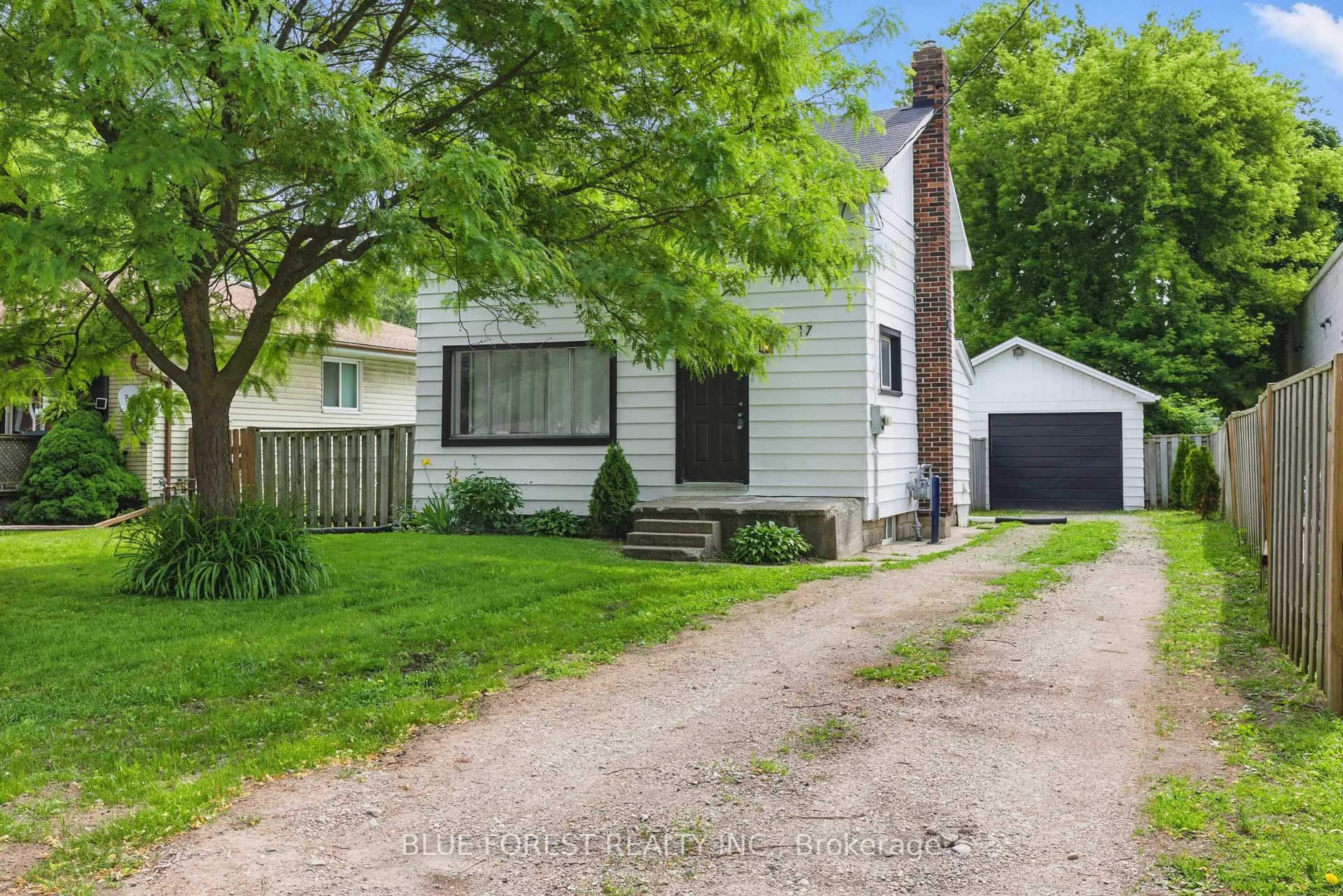 Unknown for 17 Arthur Ave, St. Thomas Ontario N5P 3L3