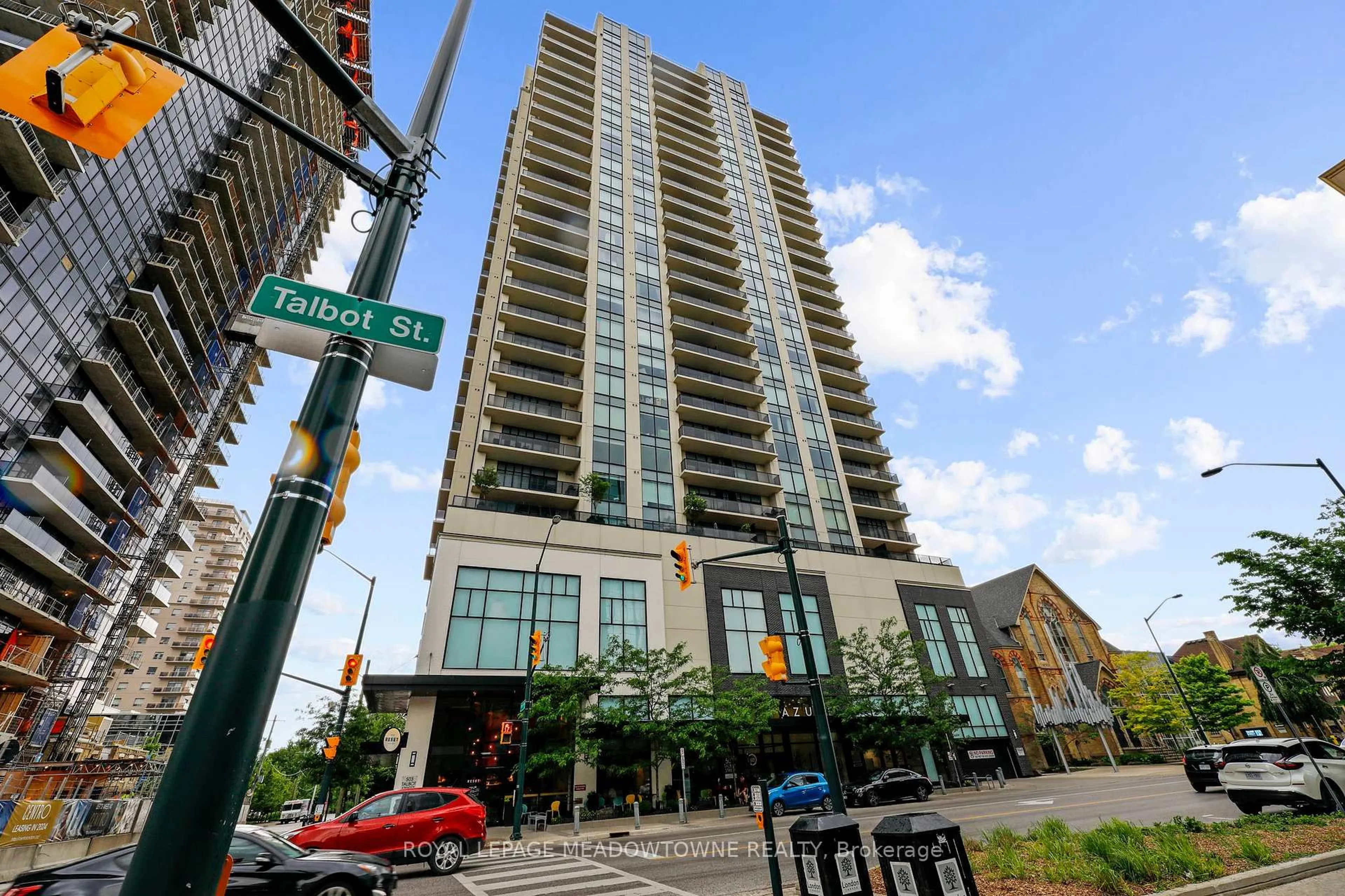 Patio, street for 505 Talbot St #1001, London East Ontario N6A 2S6