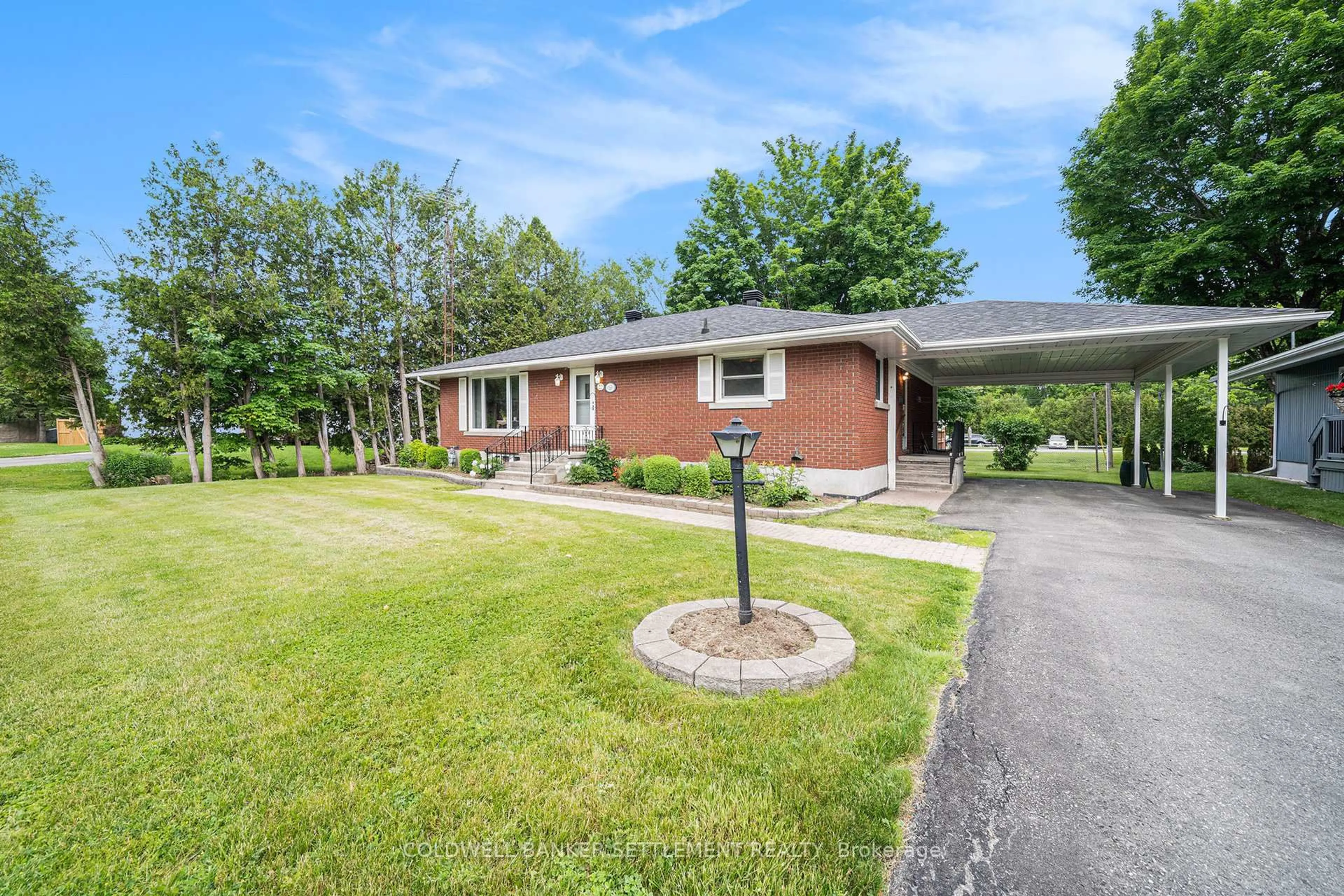 Unknown for 22 Glenview Cres, Perth Ontario K7H 2L2
