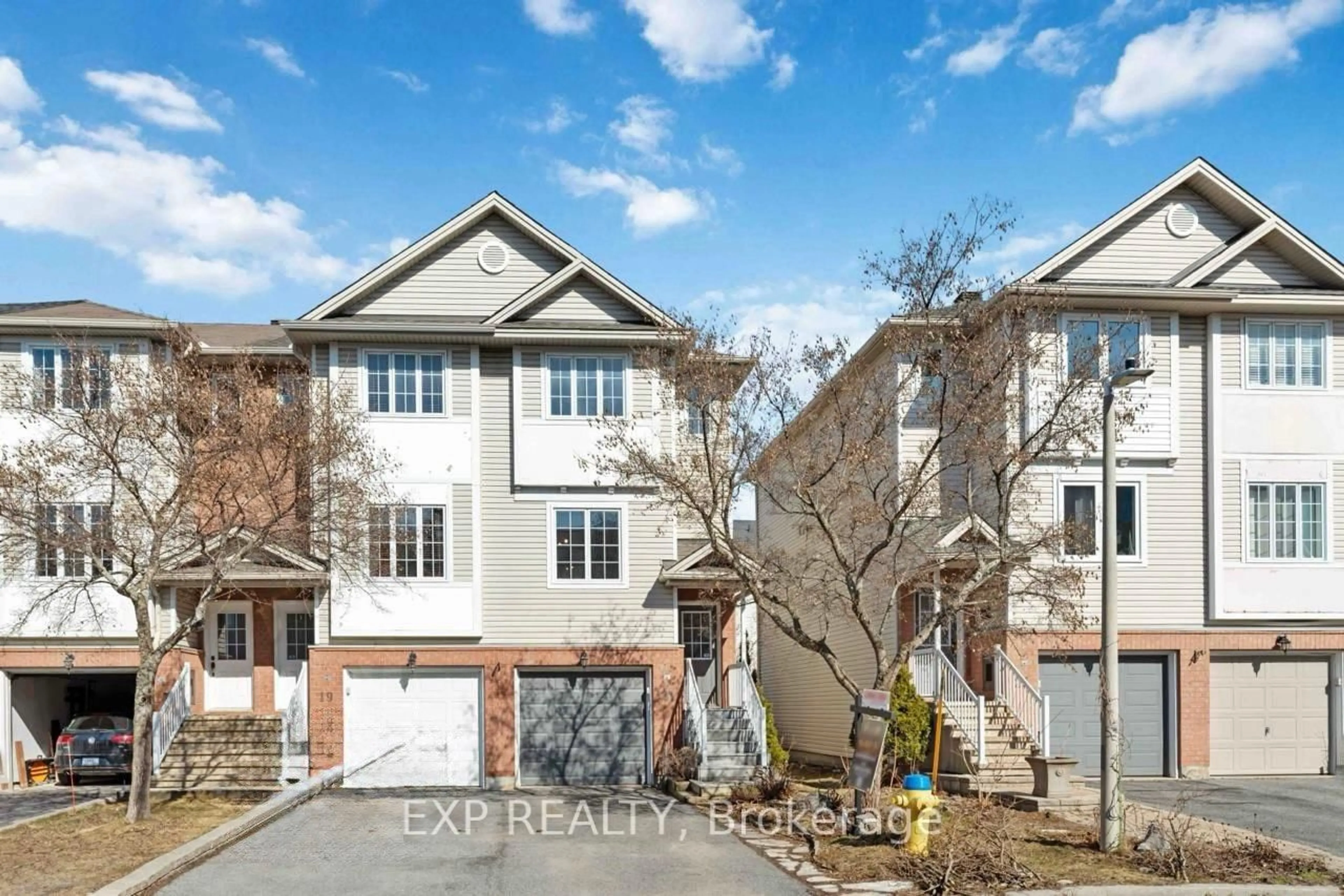 Unknown for 21 Yorkville St, Ottawa Ontario K2C 4B6