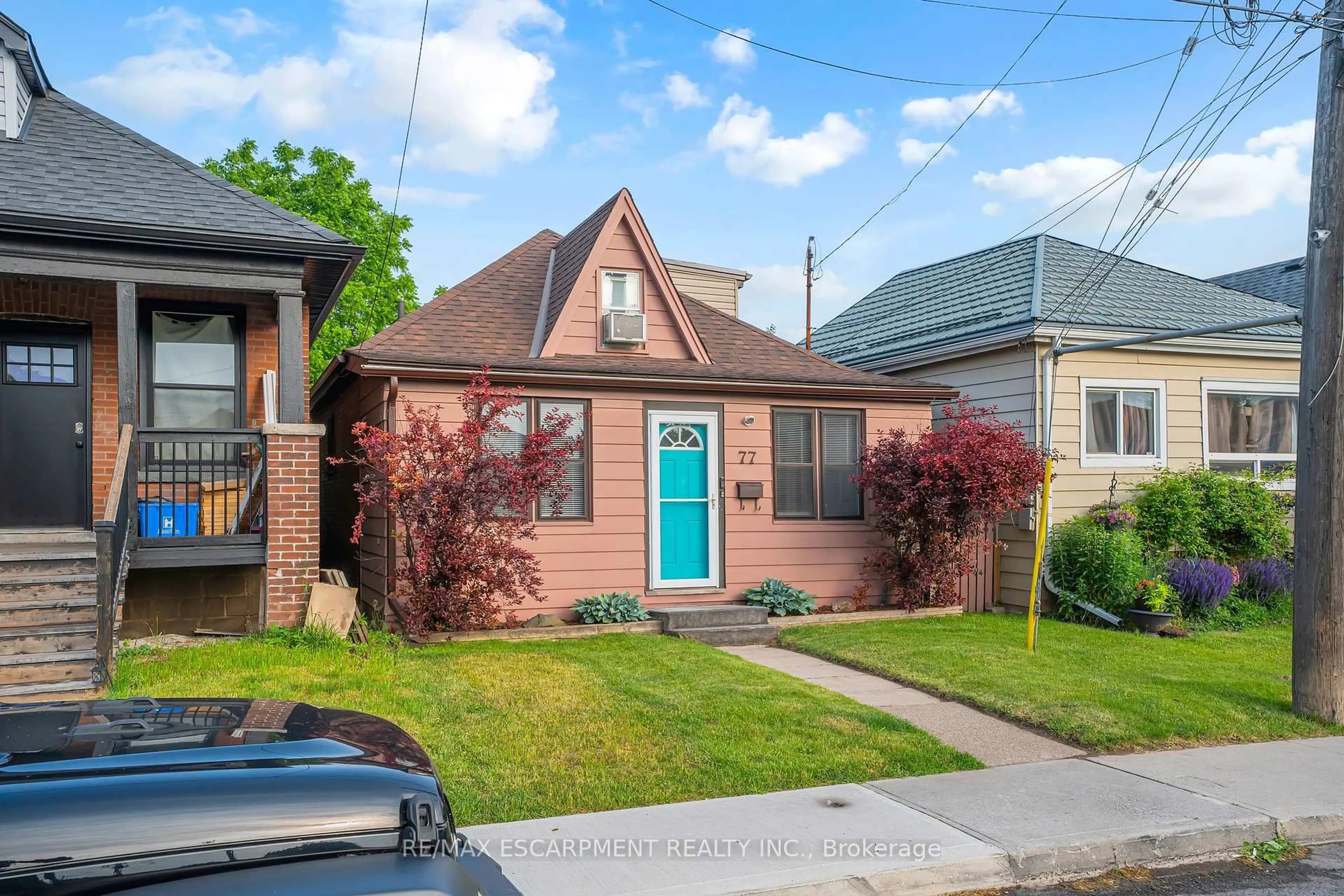 Home with brick exterior material, street for 77 ROBINS Ave, Hamilton Ontario L8H 4N3