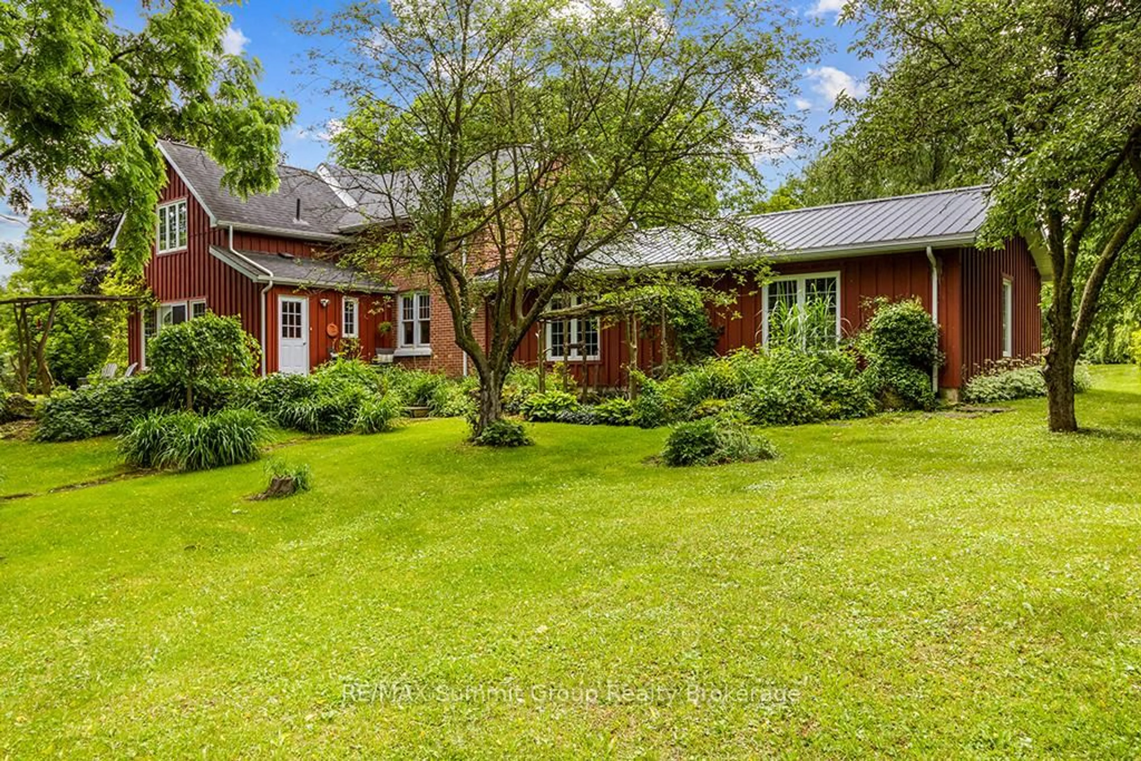 A pic from outside/outdoor area/front of a property/back of a property/a pic from drone, street for 795099 East Back Line, Grey Highlands Ontario N0C 1H0