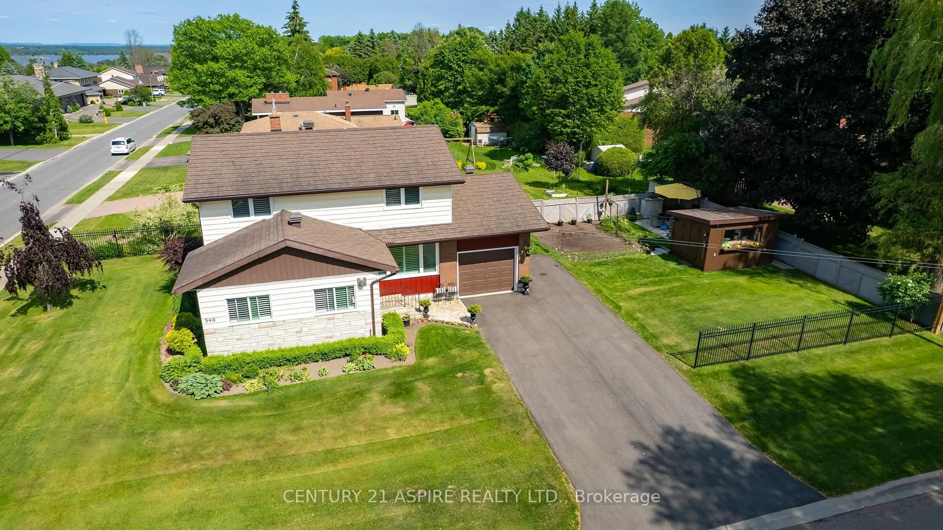 A pic from outside/outdoor area/front of a property/back of a property/a pic from drone, street for 546 Melton St, Pembroke Ontario K8A 2S1