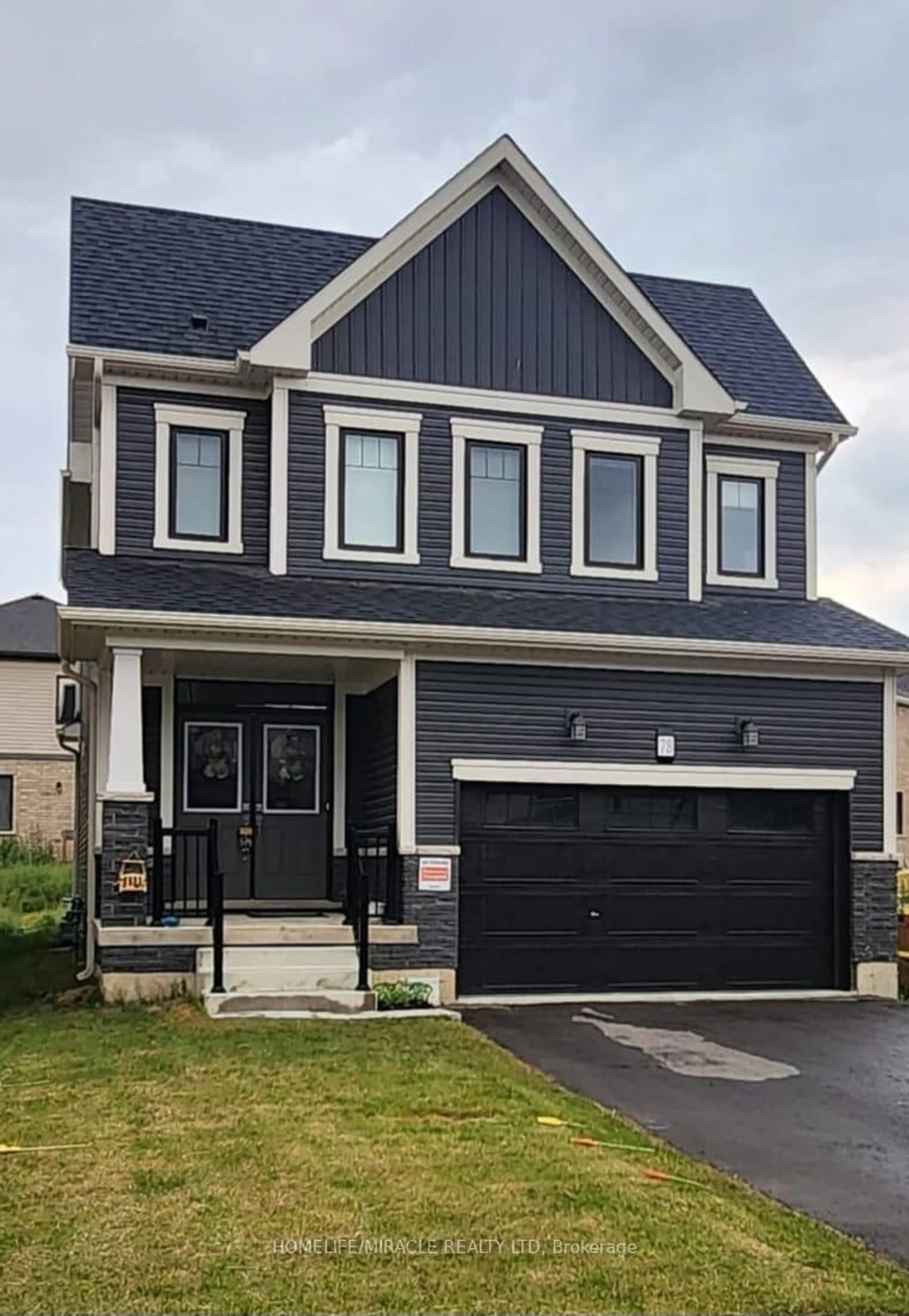 Home with vinyl exterior material, street for 78 Lilac Circ, Haldimand Ontario N3W 0H6
