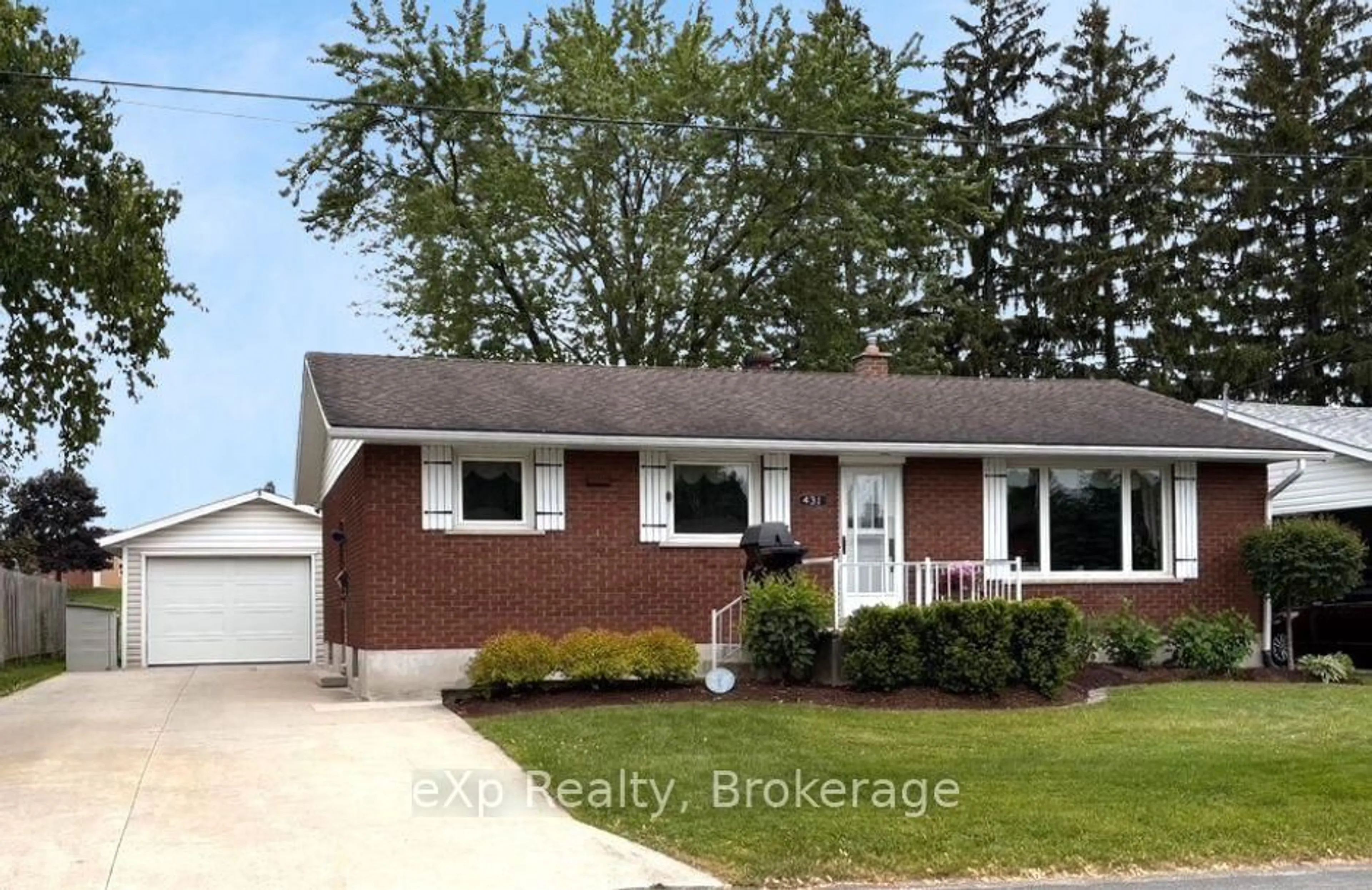 Unknown for 431 4th St, Hanover Ontario N4N 3E8