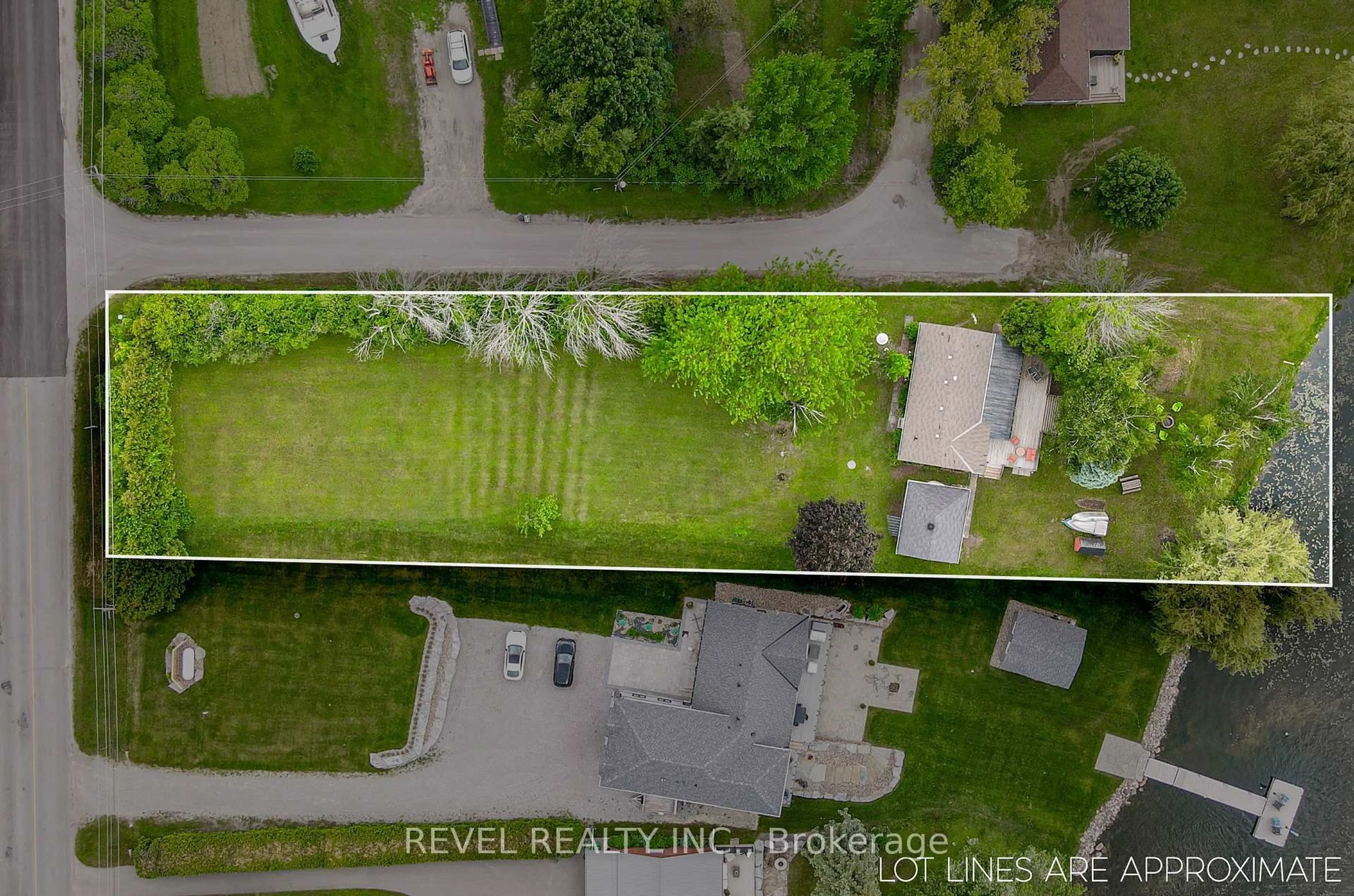 A pic from outside/outdoor area/front of a property/back of a property/a pic from drone, street for 3 Hillside Dr, Kawartha Lakes Ontario K0M 2C0