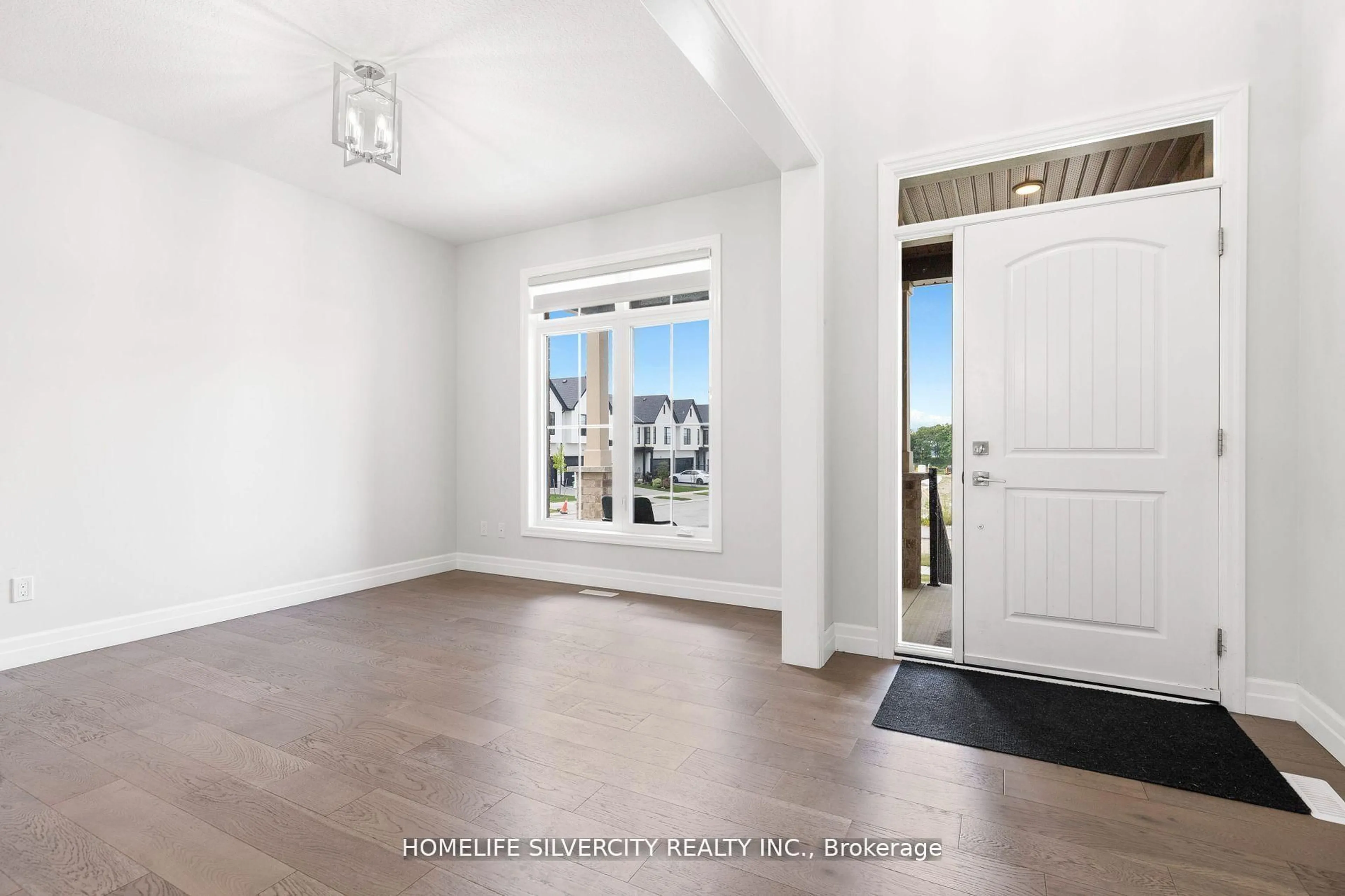 Indoor entryway for 1937 Boardwalk Way, London South Ontario N6K 4P9