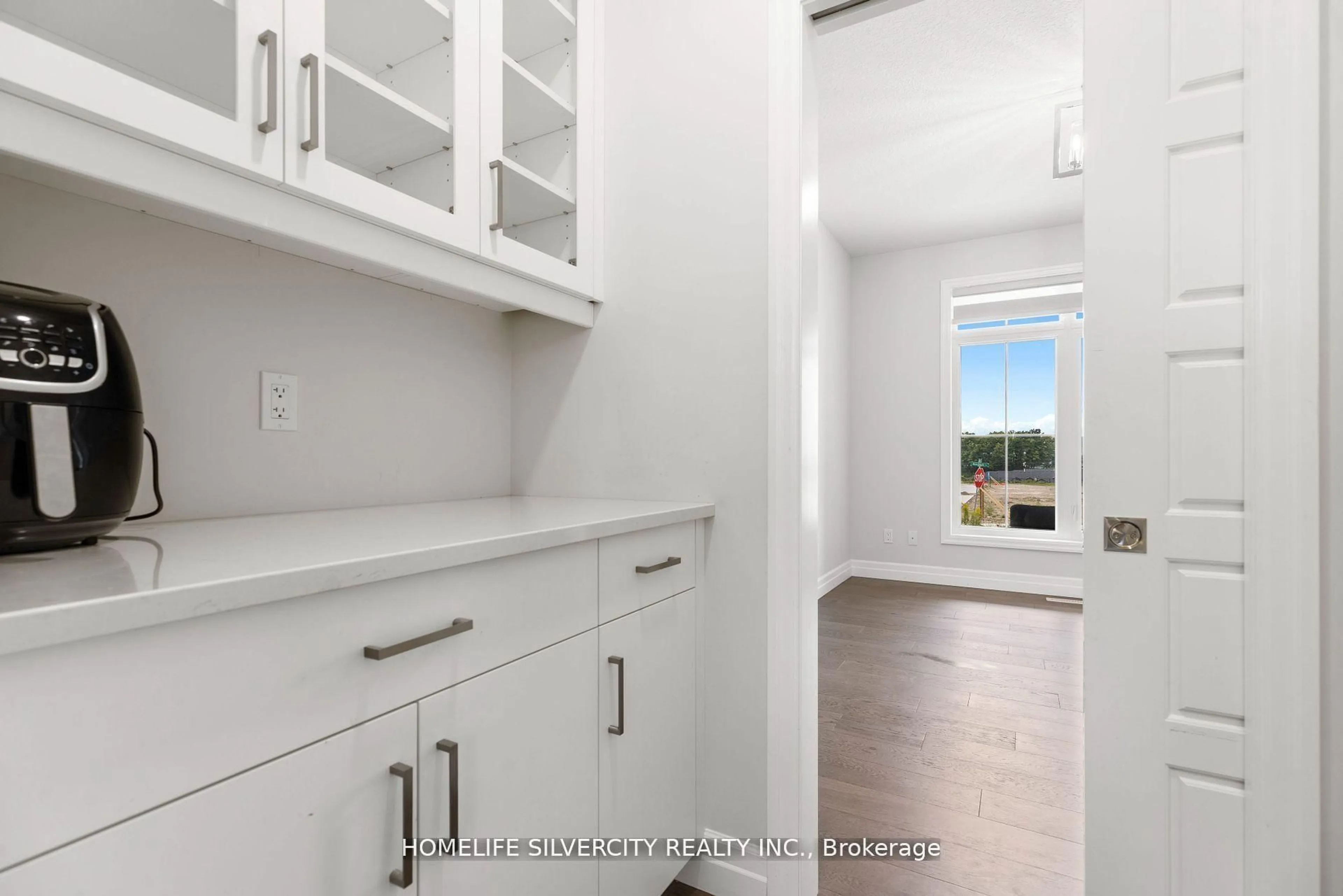 Unknown for 1937 Boardwalk Way, London South Ontario N6K 4P9