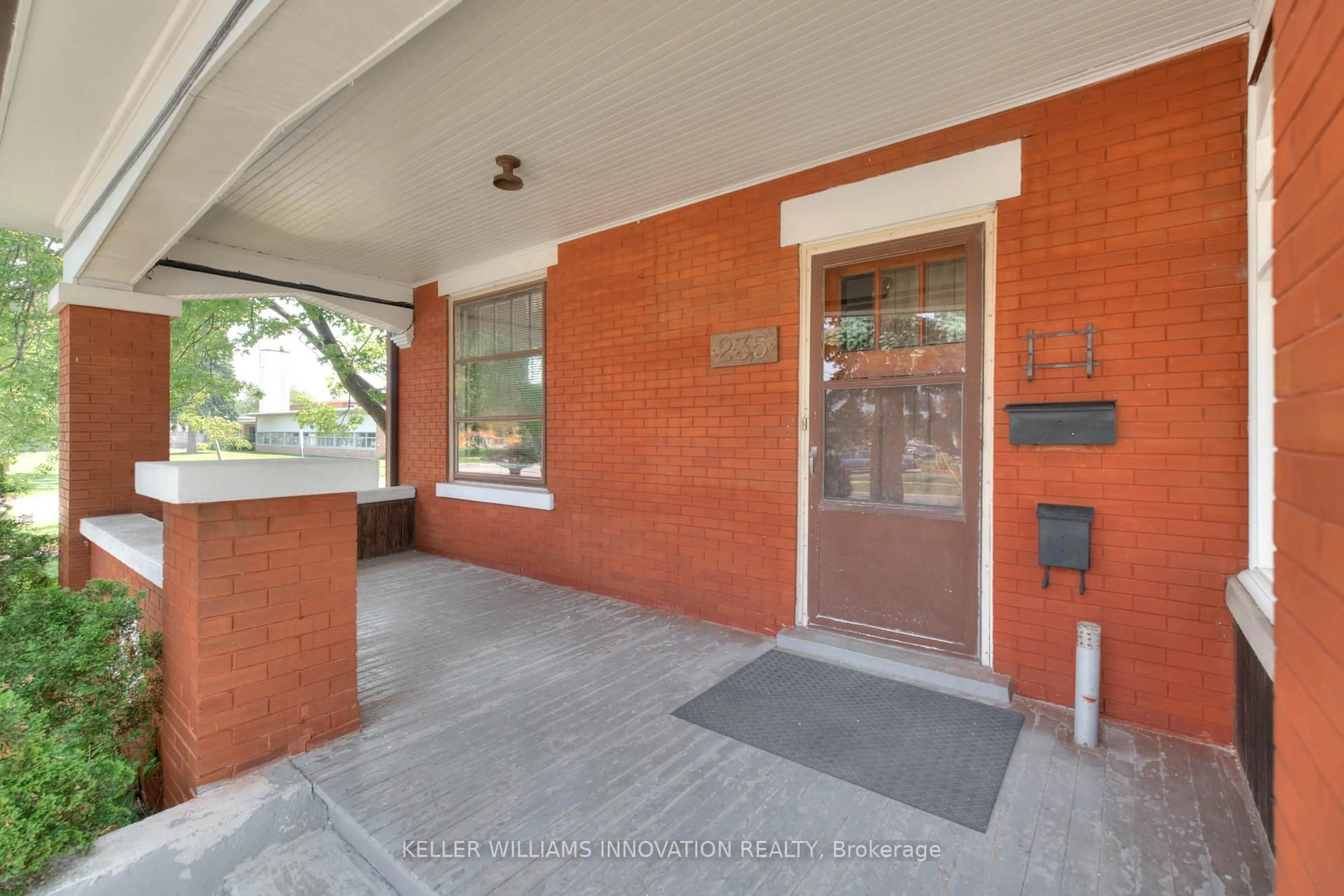 Unknown for 235 Hoffman St, Kitchener Ontario N2M 3N5