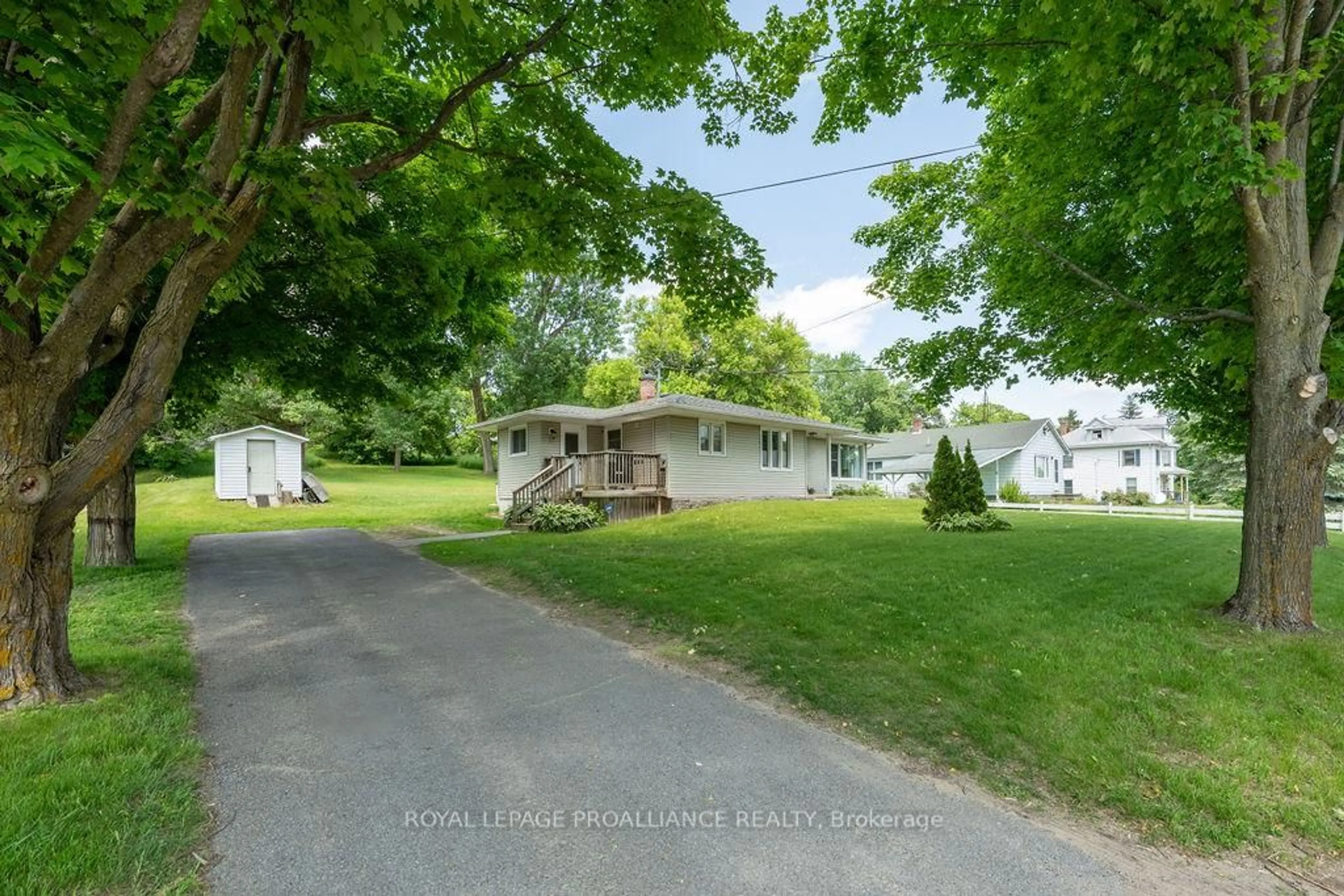 A pic from outside/outdoor area/front of a property/back of a property/a pic from drone, unknown for 1036 Wagarville Rd, Parham Ontario K0H 2K0