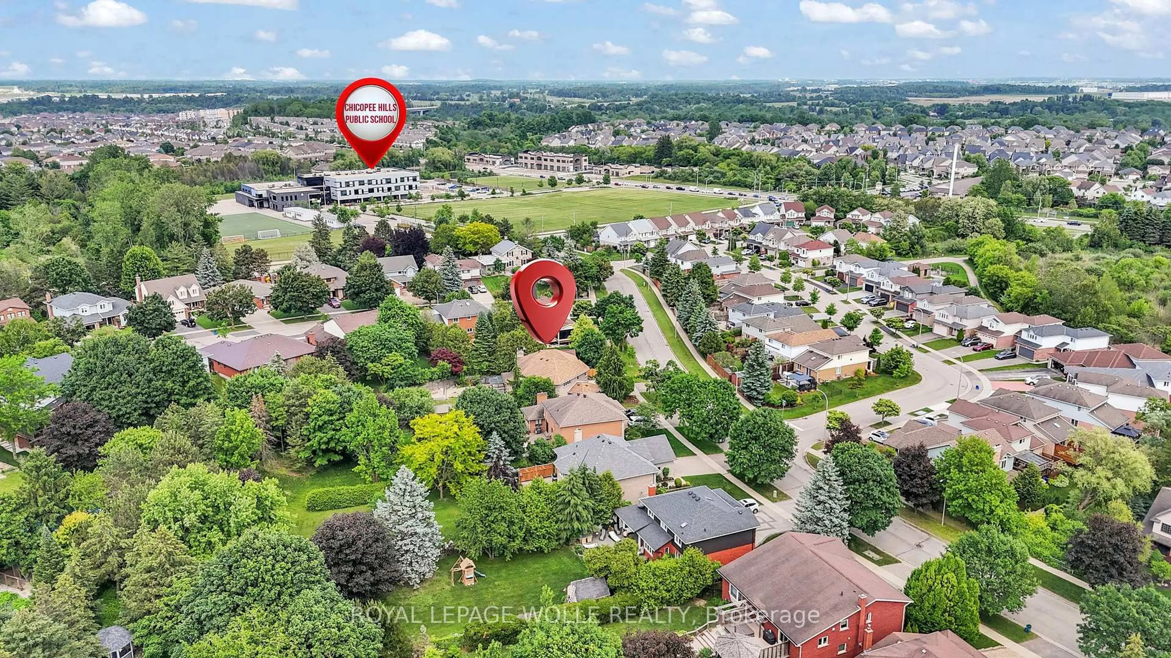 A pic from outside/outdoor area/front of a property/back of a property/a pic from drone, unknown for 86 Corfield Dr, Kitchener Ontario N2A 3X2