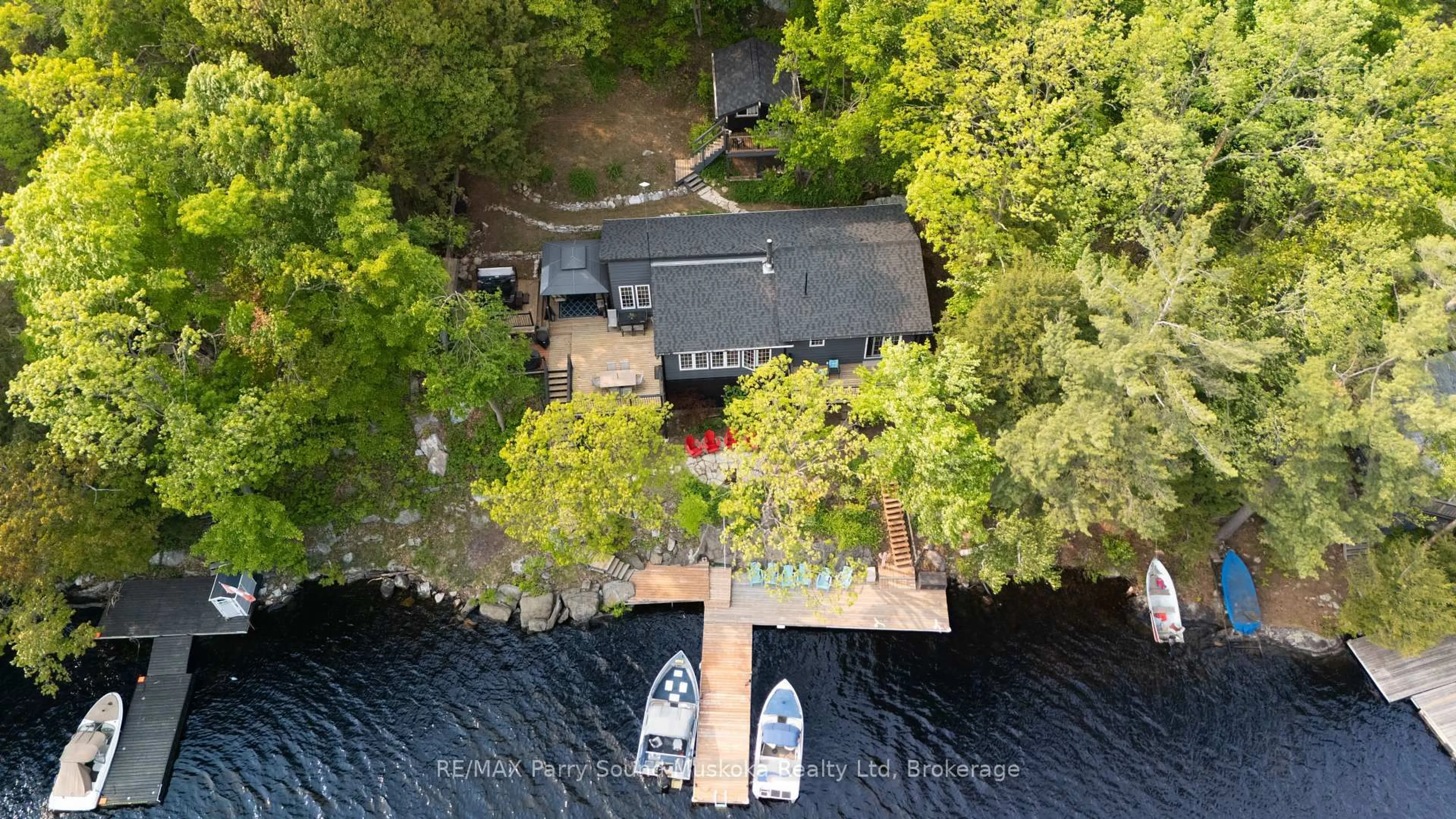 A pic from outside/outdoor area/front of a property/back of a property/a pic from drone, water/lake/river/ocean view for 362 Healey Lake, The Archipelago Ontario P0G 1C0