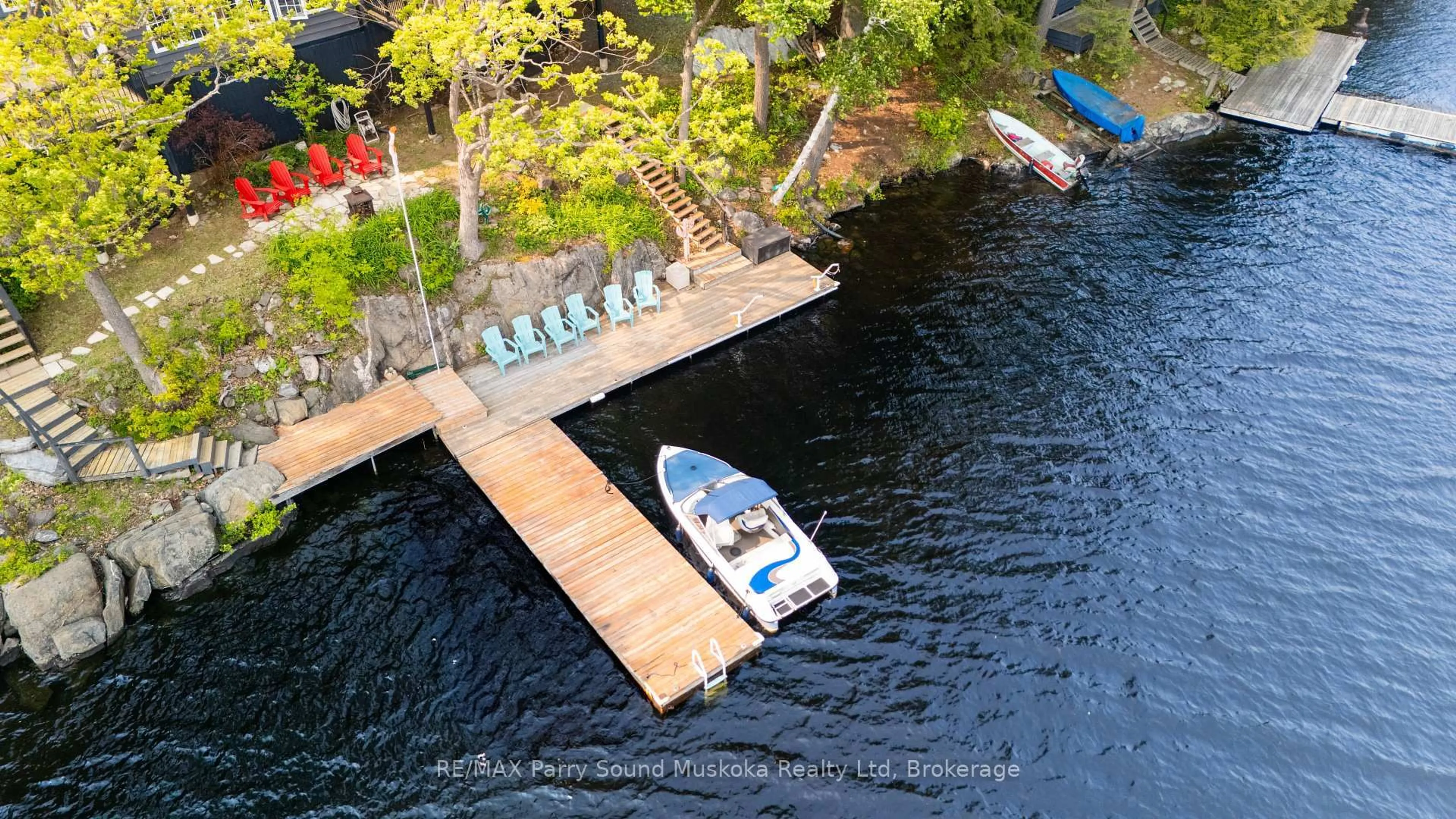 A pic from outside/outdoor area/front of a property/back of a property/a pic from drone, water/lake/river/ocean view for 362 Healey Lake, The Archipelago Ontario P0G 1C0