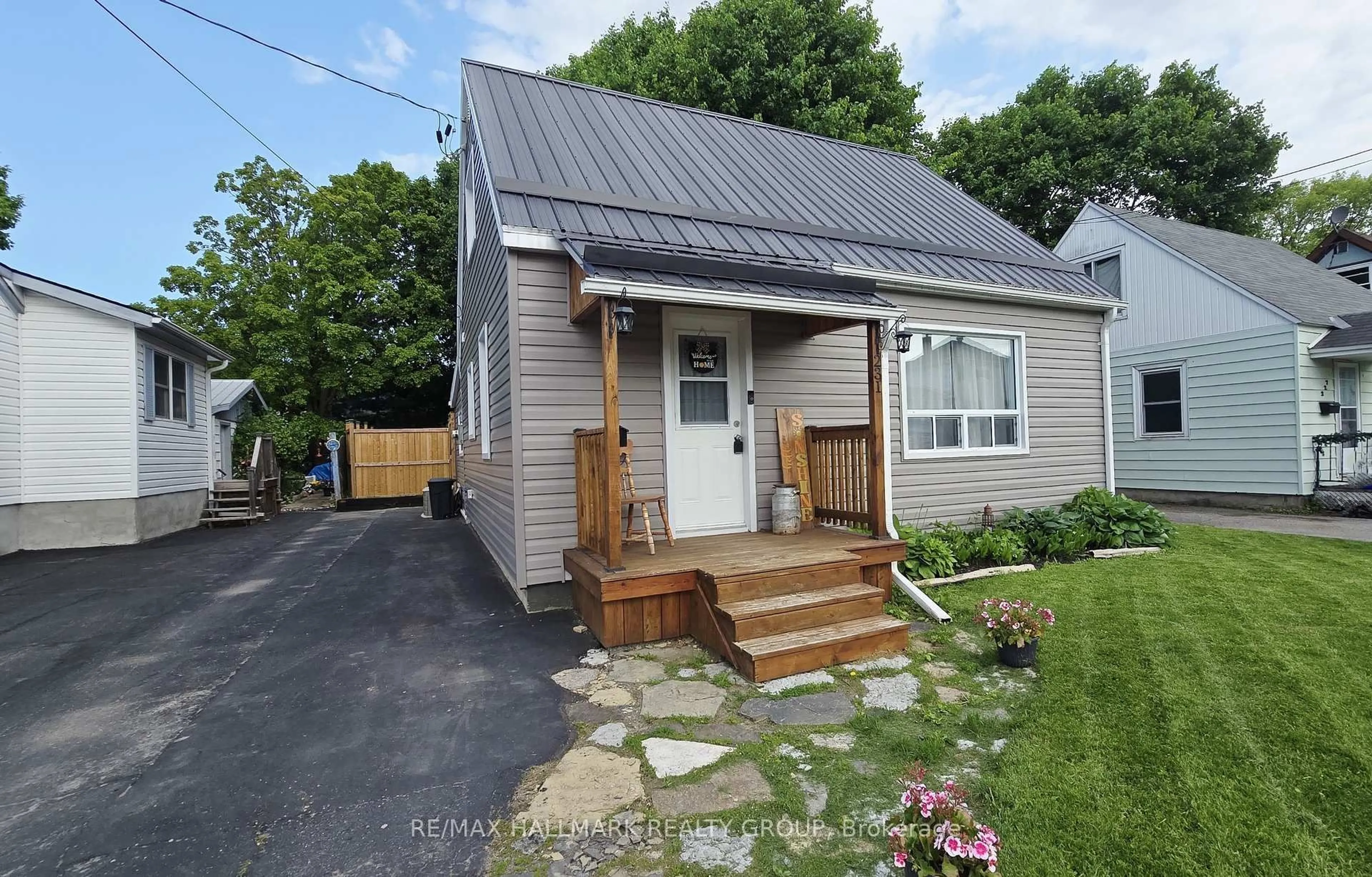 Unknown for 231 William Ave, Renfrew Ontario K7V 2Z4