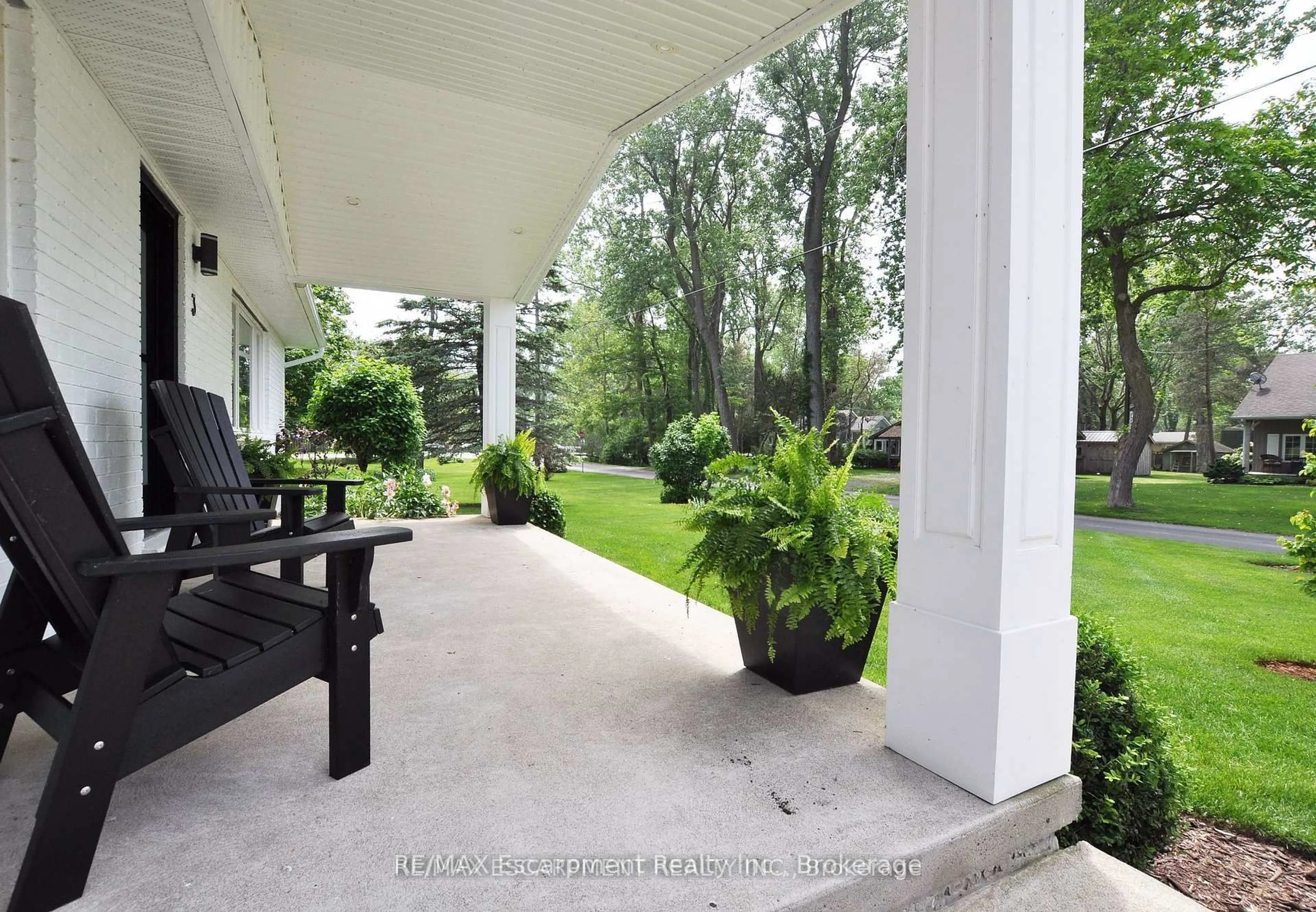 Patio, street for 3 Howey Ave, Norfolk Ontario N0E 1M0