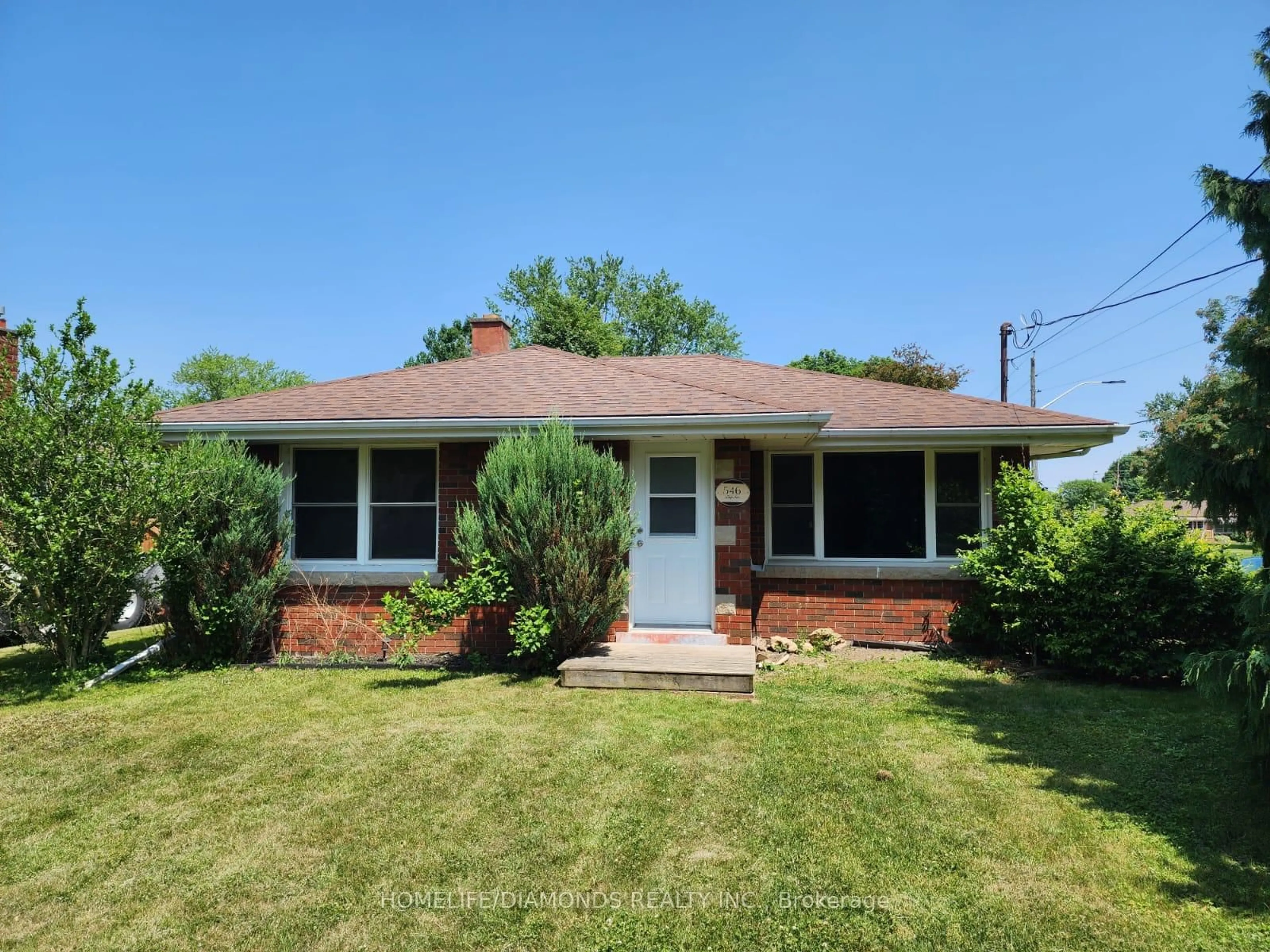 Home with brick exterior material, street for 546 LLOYD Ave, Welland Ontario L3C 2Z6
