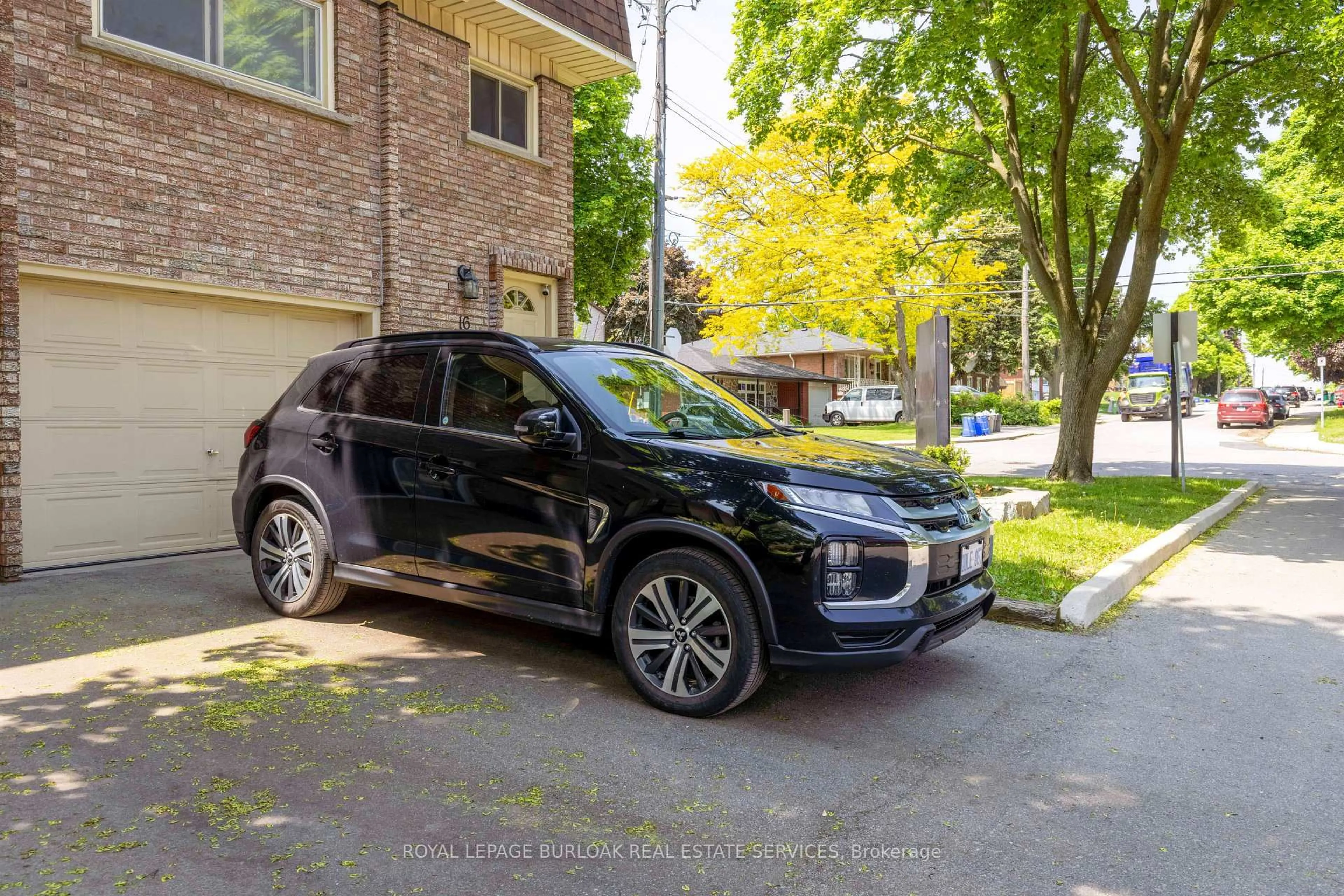 Unknown for 125 Bonaventure Dr #16, Hamilton Ontario L9C 5Y9