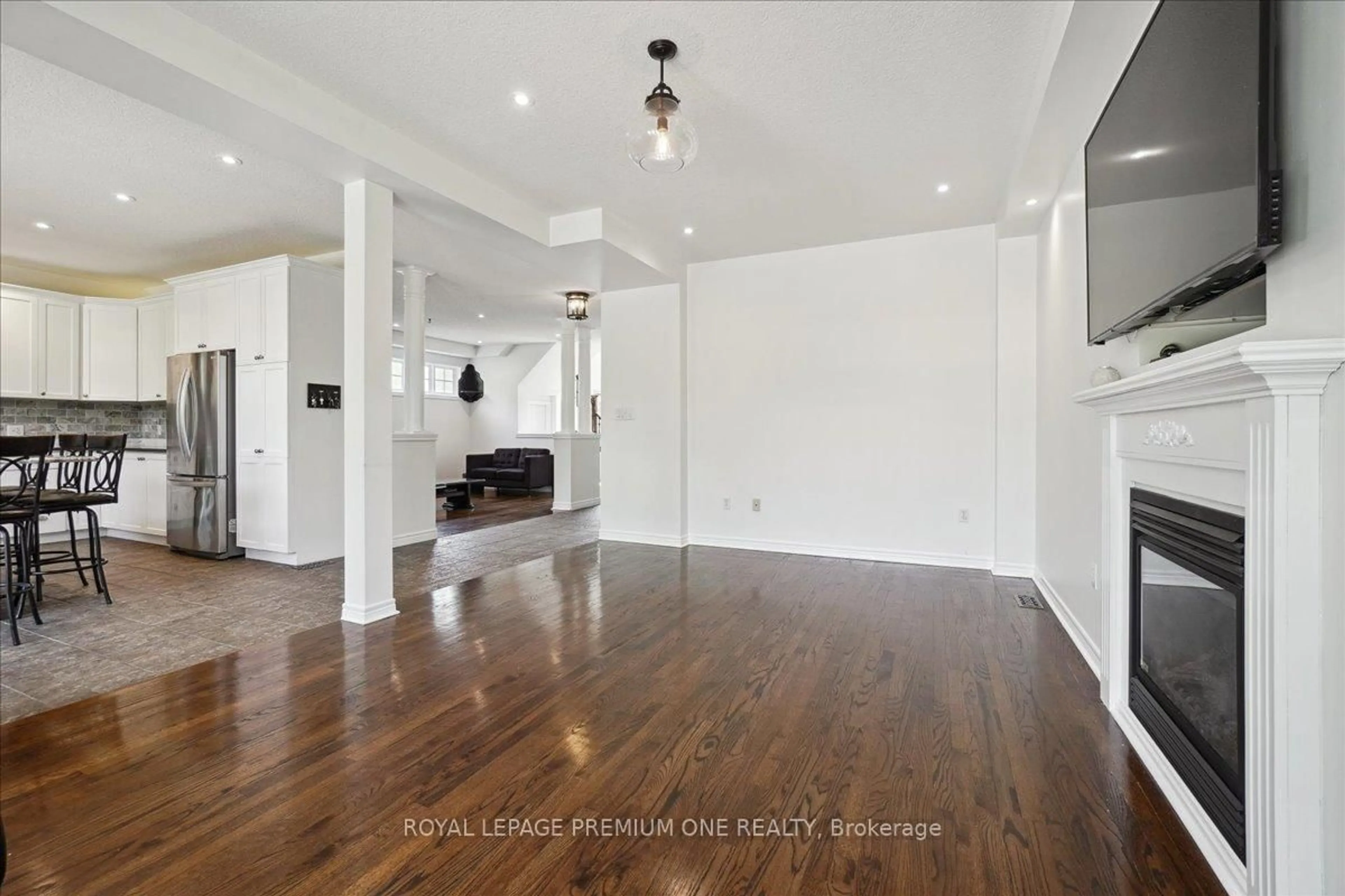 Unknown for 7 HARDY St, Guelph Ontario N1E 5G4