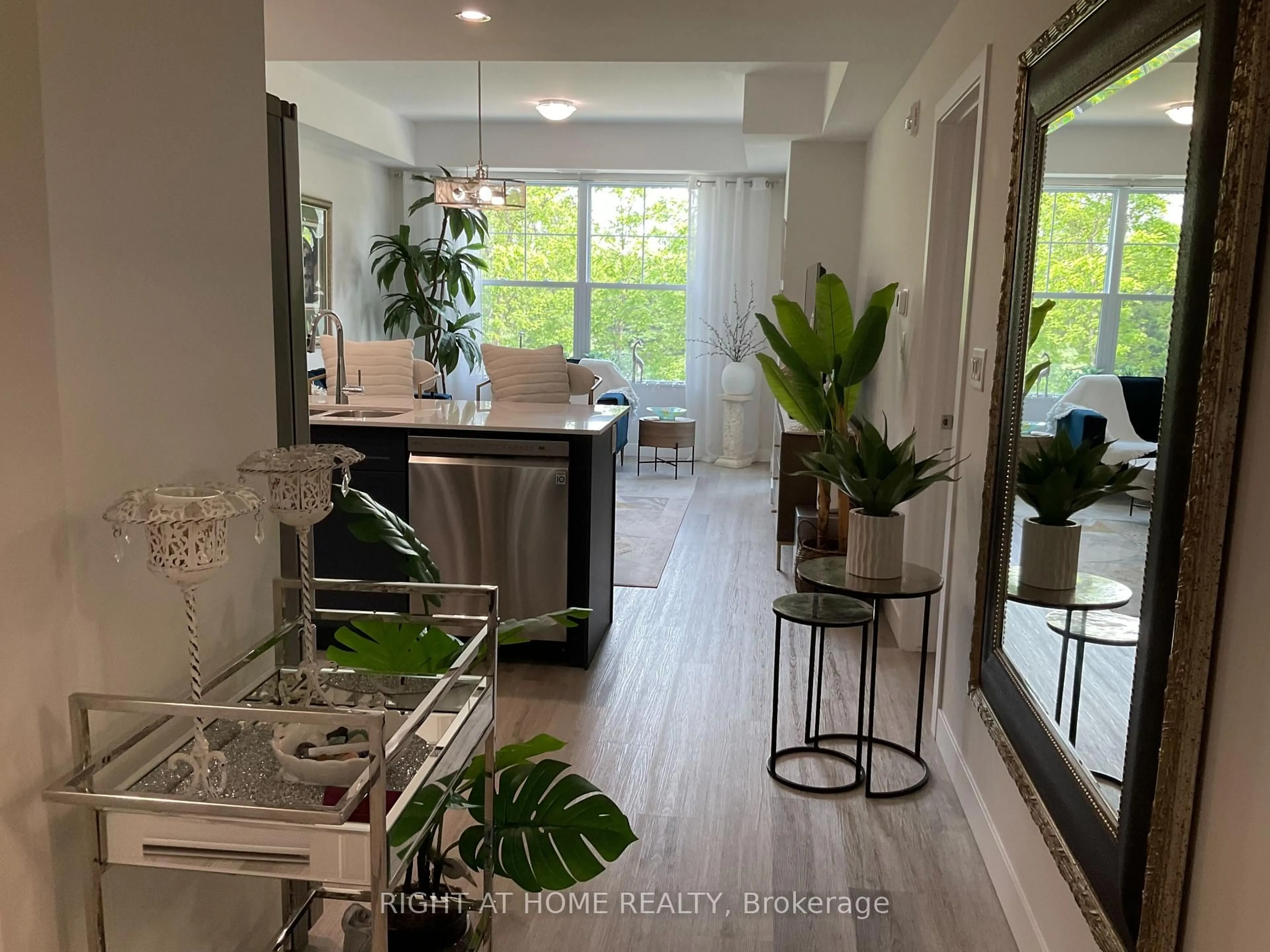 Unknown for 100 The promenade Rd #211, Central Elgin Ontario N5L 0B7