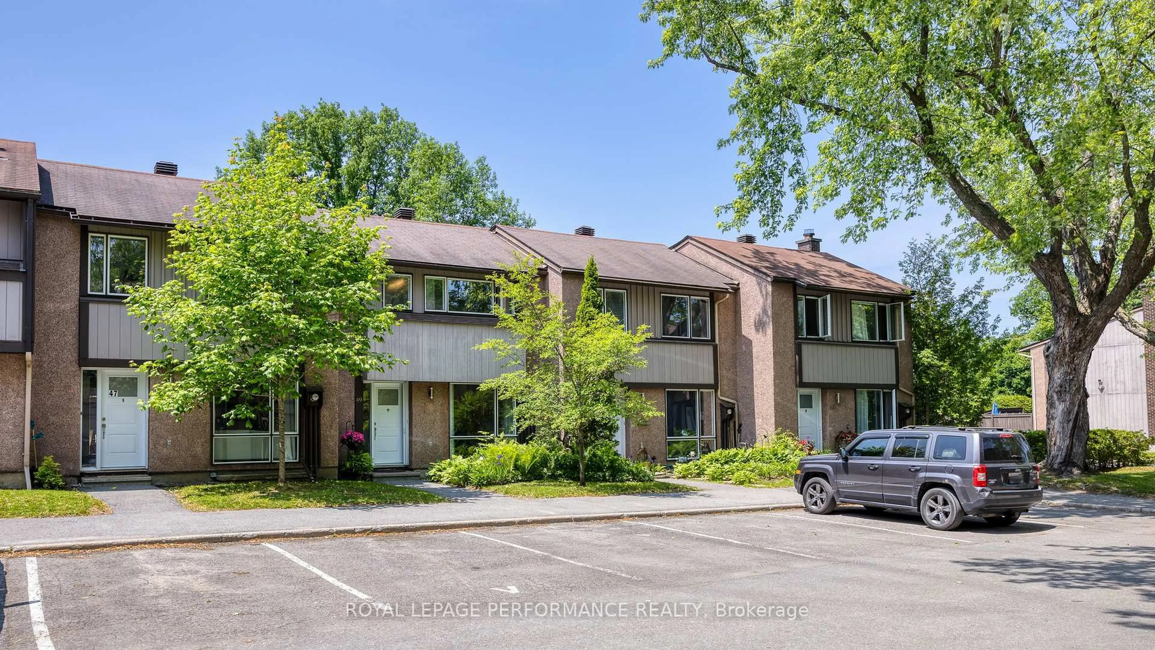 Unknown for 49 Reaney Crt, Kanata Ontario K2K 1W7