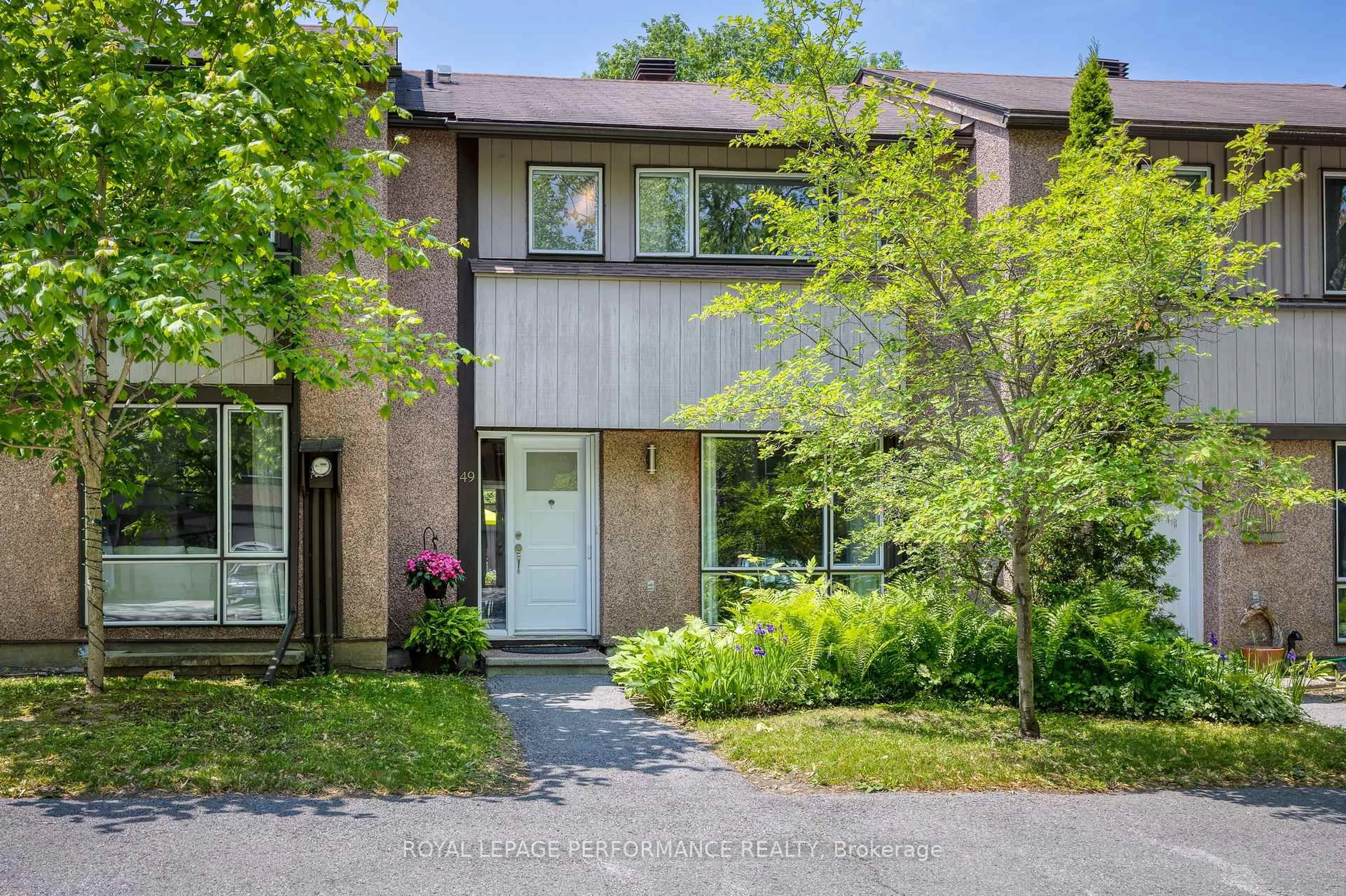 Home with brick exterior material, street for 49 Reaney Crt, Kanata Ontario K2K 1W7