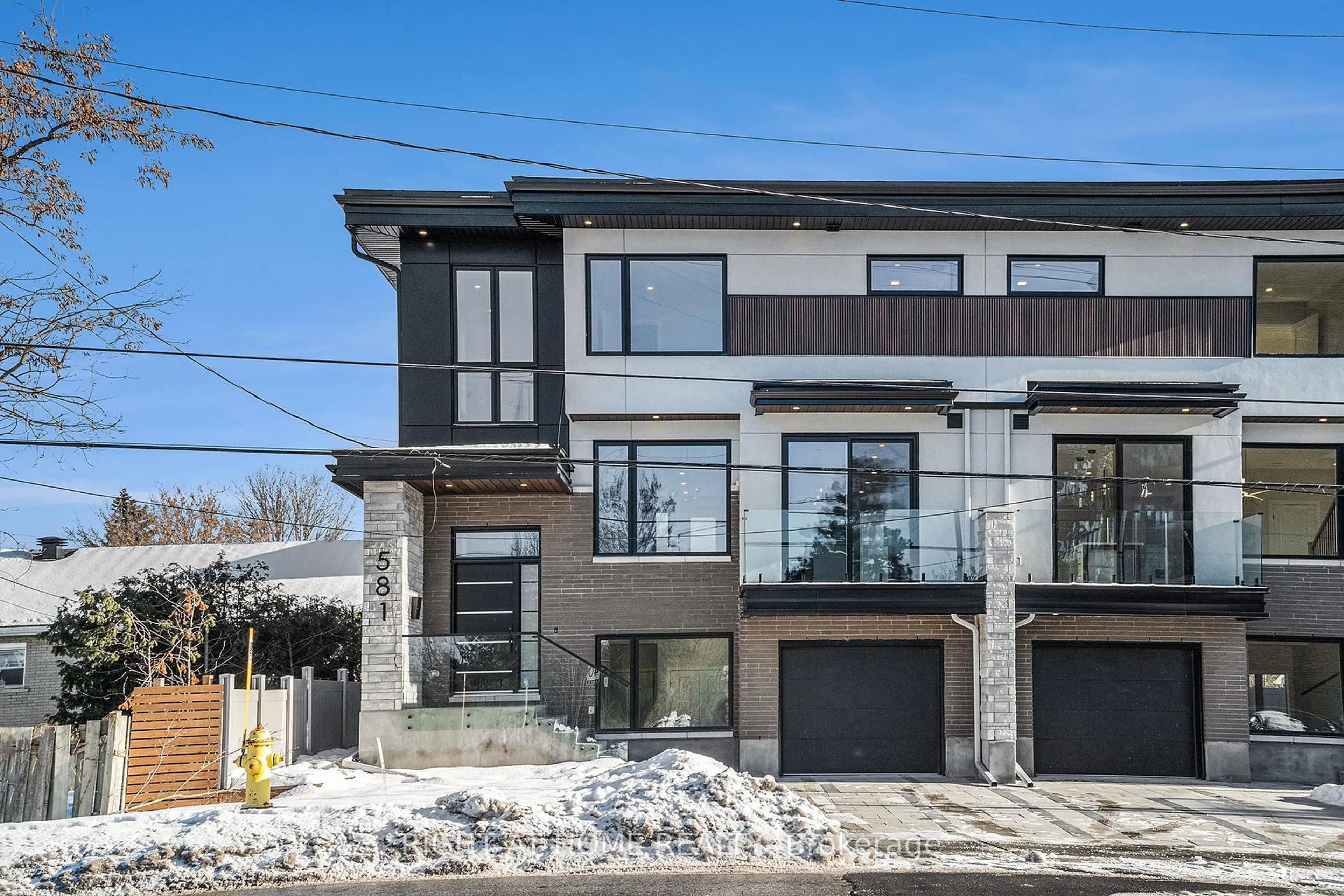 Home with brick exterior material, street for 581 Codd's Rd, Ottawa Ontario K1K 2G6