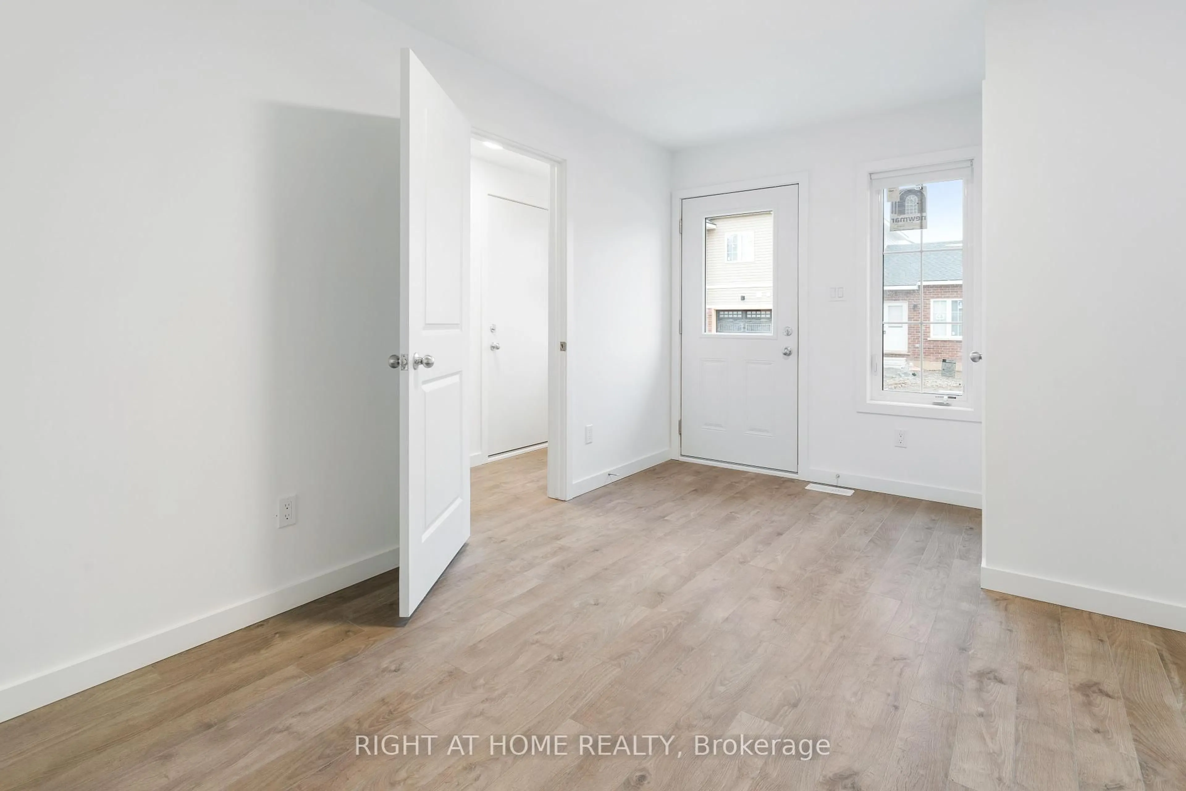 A pic of a room for 42 Waterleaf Tr, Welland Ontario L3C 0H6