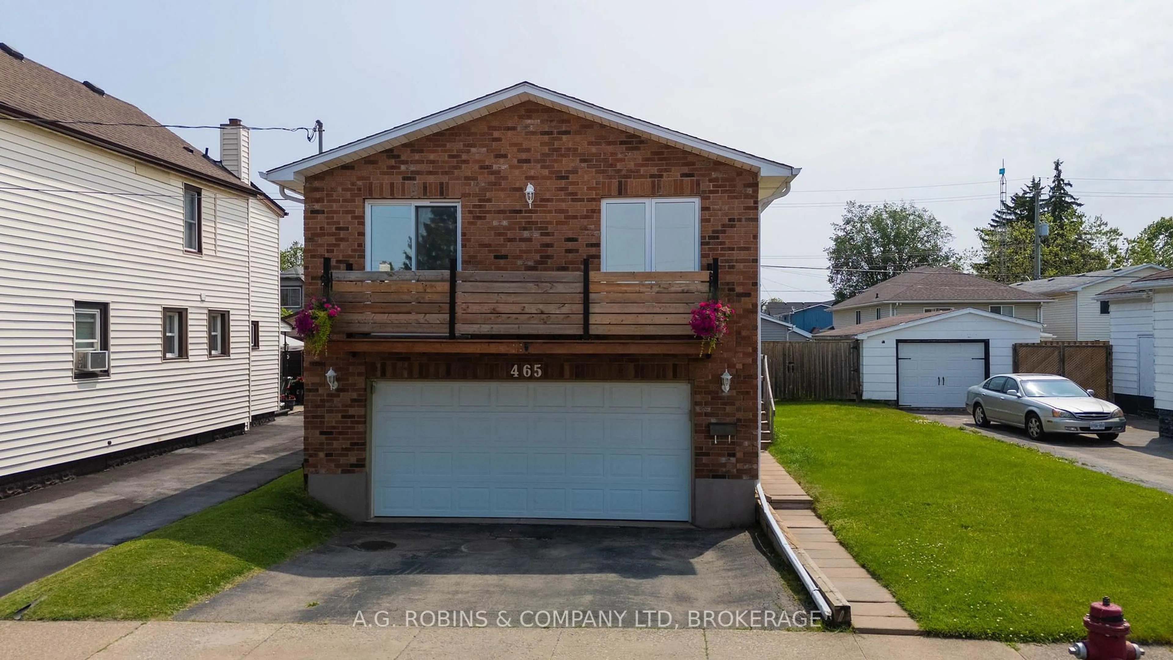 Home with brick exterior material, street for 465 David St, Welland Ontario L3B 2B7