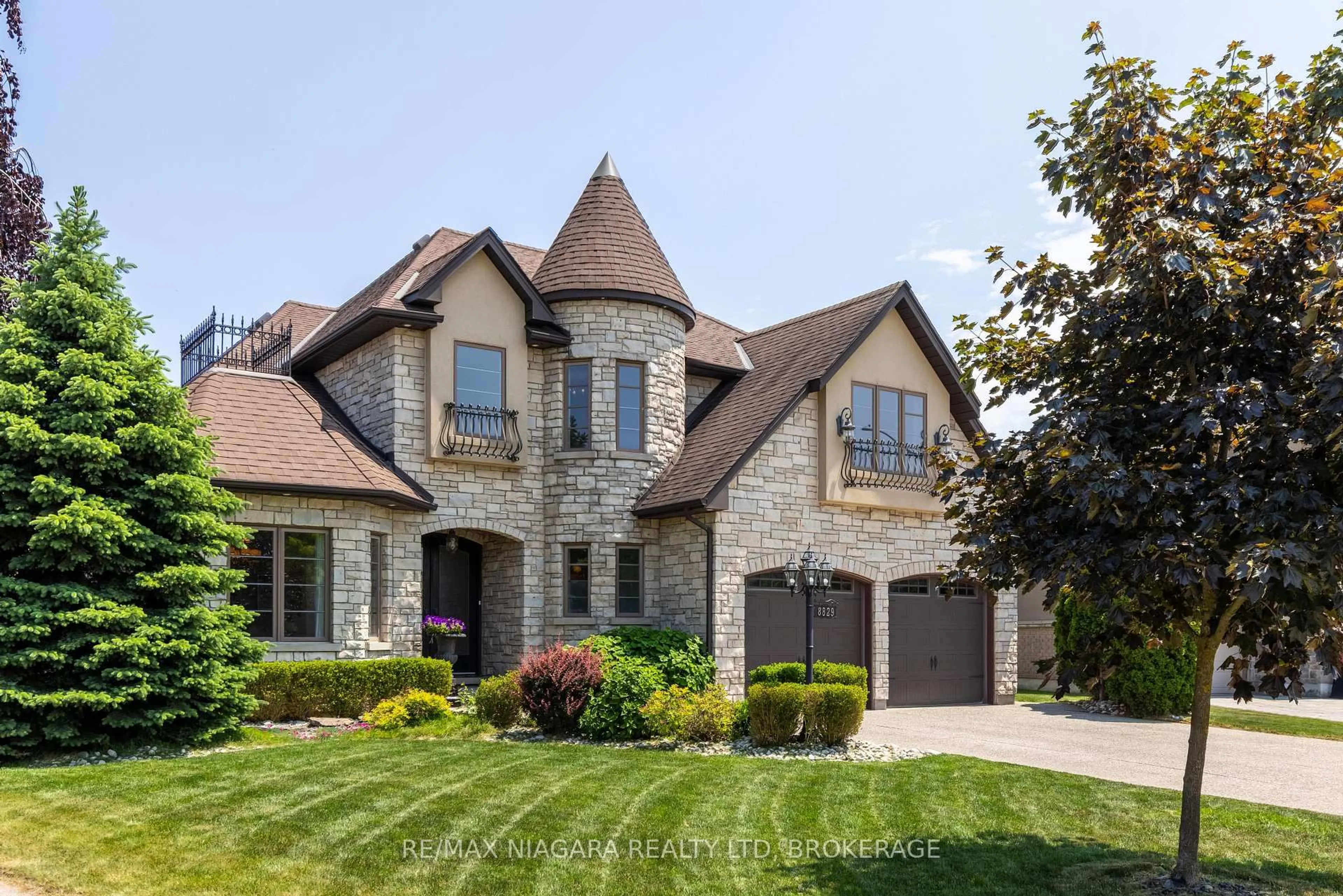Home with brick exterior material, street for 8829 Joseph Crt, Niagara Falls Ontario L2H 3P1