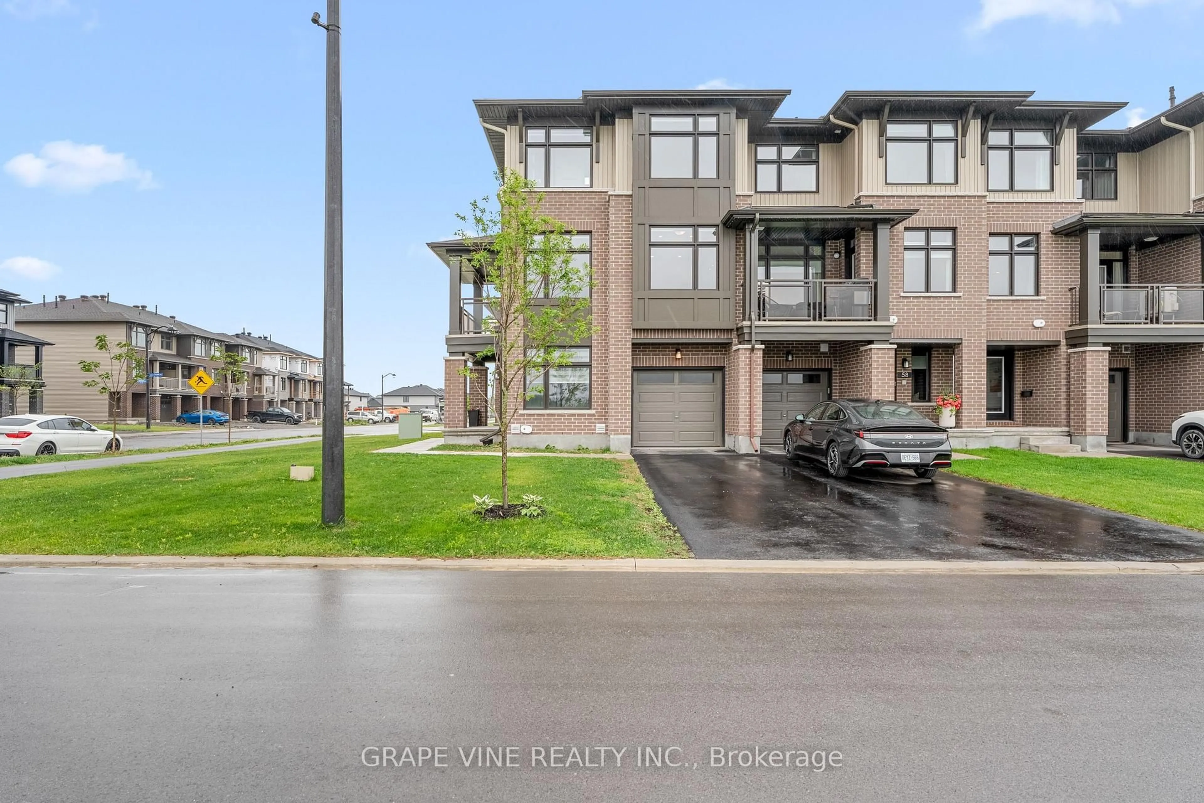 A pic from outside/outdoor area/front of a property/back of a property/a pic from drone, unknown for 60 Verglas Lane, Ottawa Ontario K1W 0R2