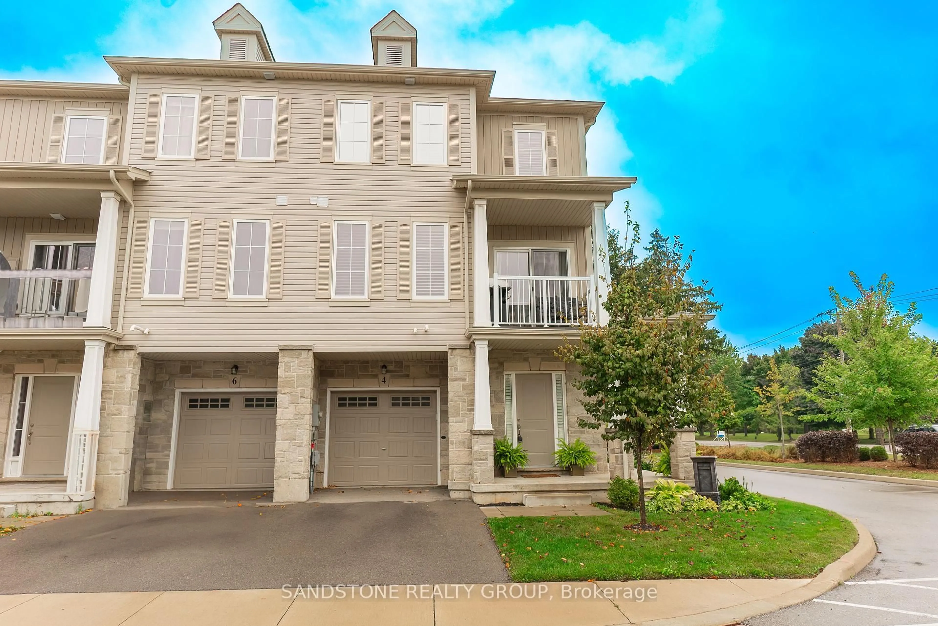 A pic from outside/outdoor area/front of a property/back of a property/a pic from drone, street for 4 Garlent Ave, Hamilton Ontario L9G 3K9